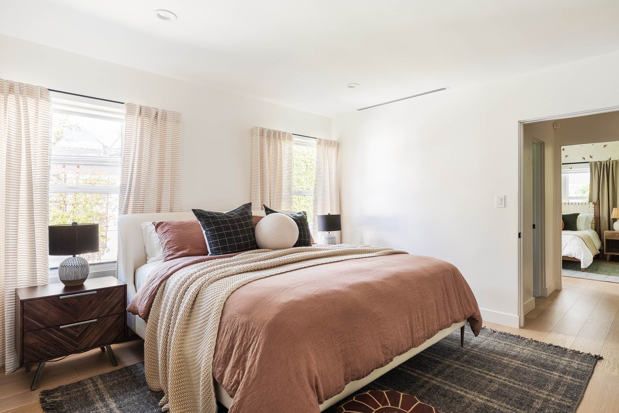  5007 Auckland Ave - 物件實景