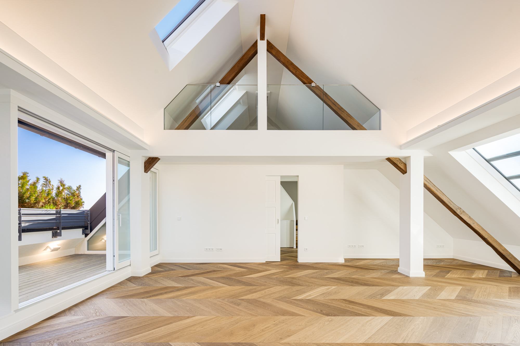  Urban luxury in an old building above the rooftops of Munich - 物件實景