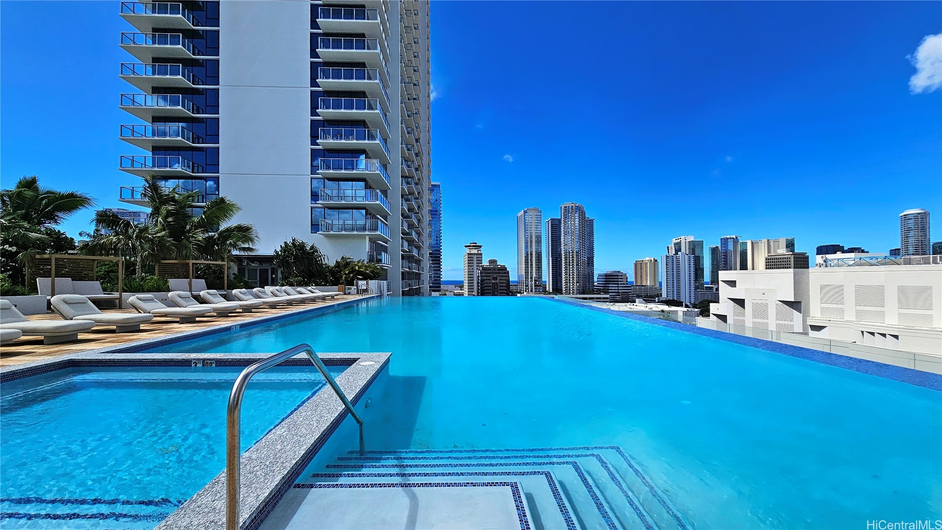 Honolulu, Hawaii, 96814, United States, ,1 BathroomBathrooms,Residential,For Sale,1989075