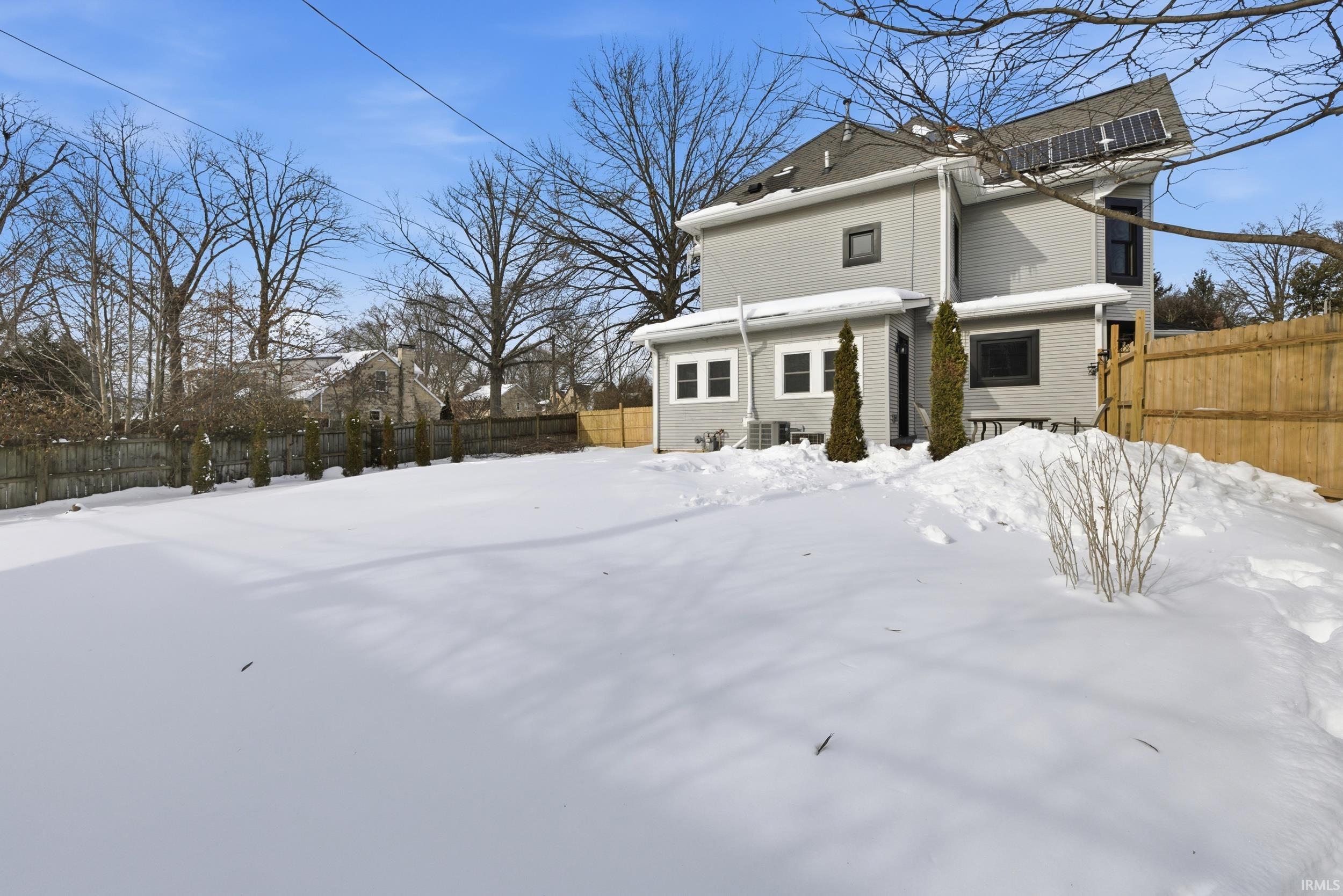 Bloomington, Indiana, 47401, United States, 4 Bedrooms Bedrooms, ,4 BathroomsBathrooms,Residential,For Sale,2013996