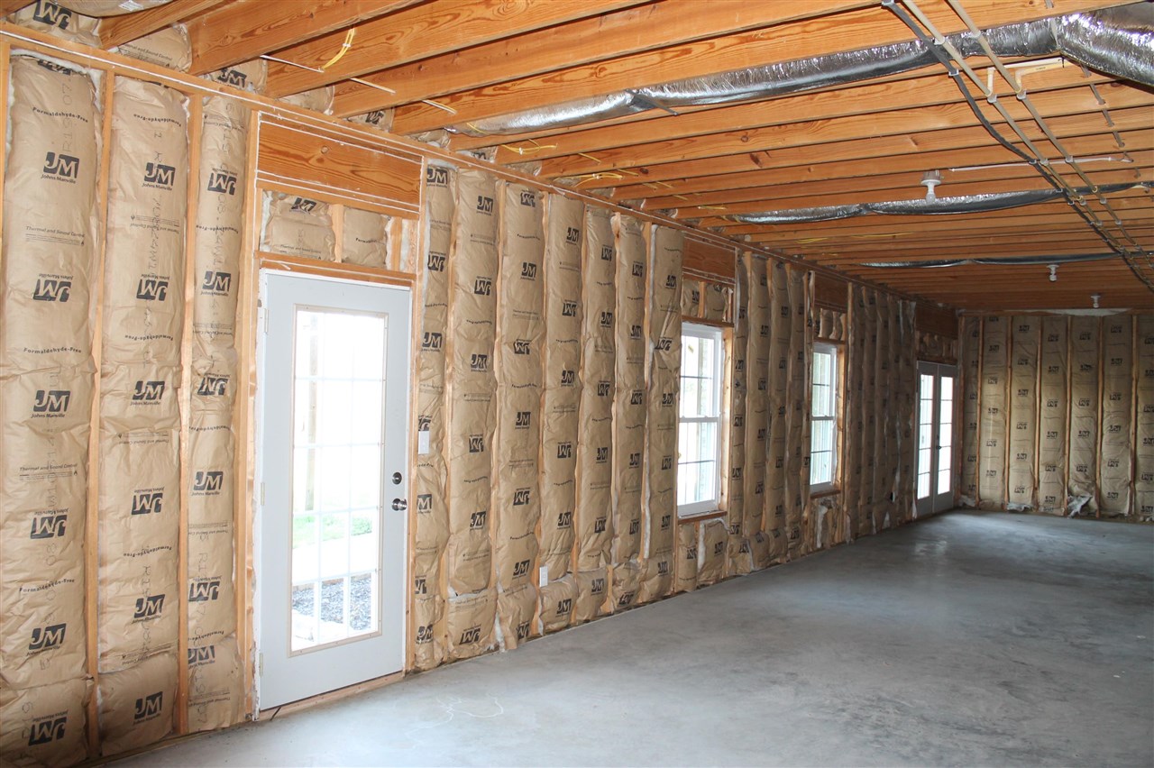 Bowling Green, Kentucky, 42101, United States, 3 Bedrooms Bedrooms, ,2 BathroomsBathrooms,Residential,For Sale,1838101