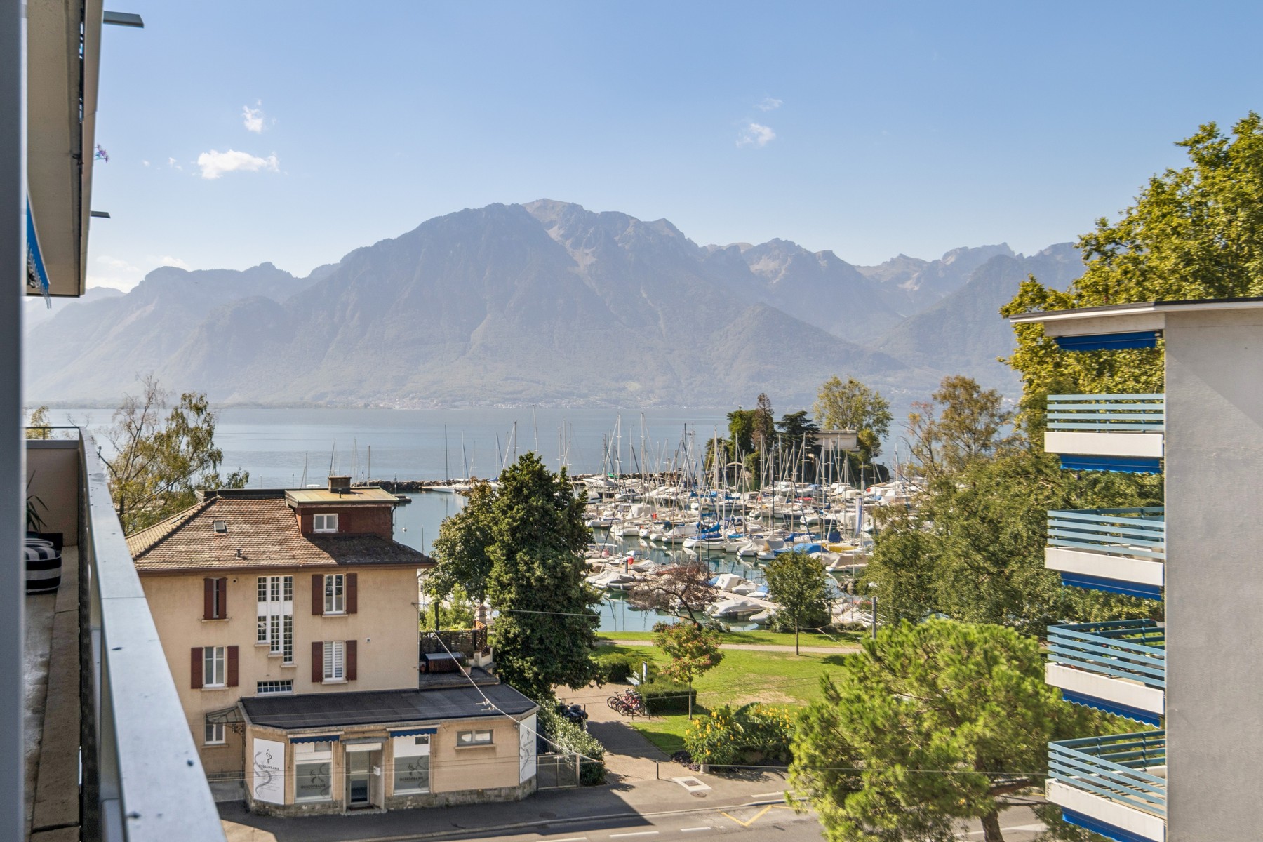  Fully Renovated 3.5-Room Apartment – A Peaceful Retreat with Views of the Lake a - 物件實景