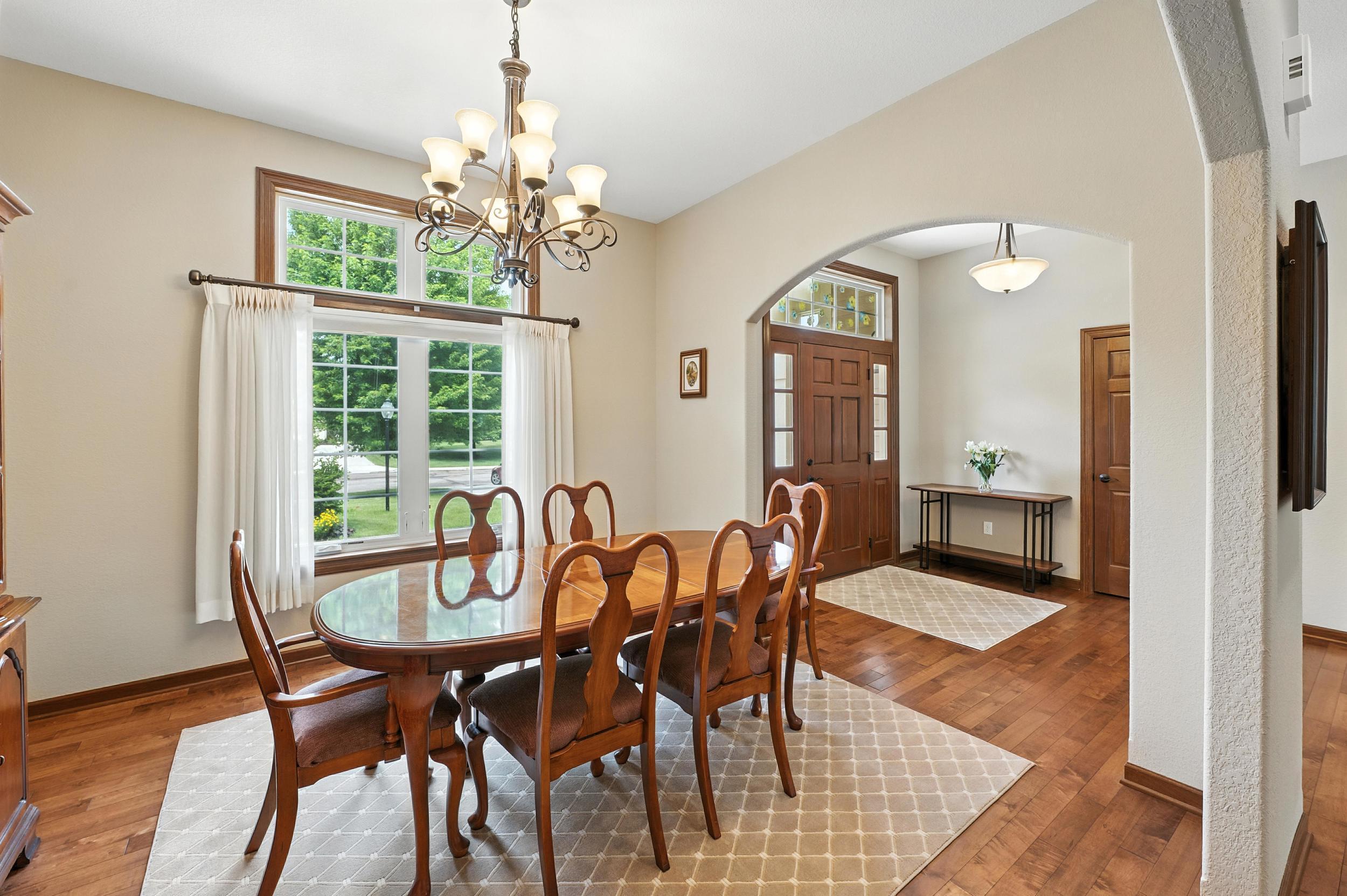 Sussex, Wisconsin, 53089, United States, 4 Bedrooms Bedrooms, ,4 BathroomsBathrooms,Residential,For Sale,1901044