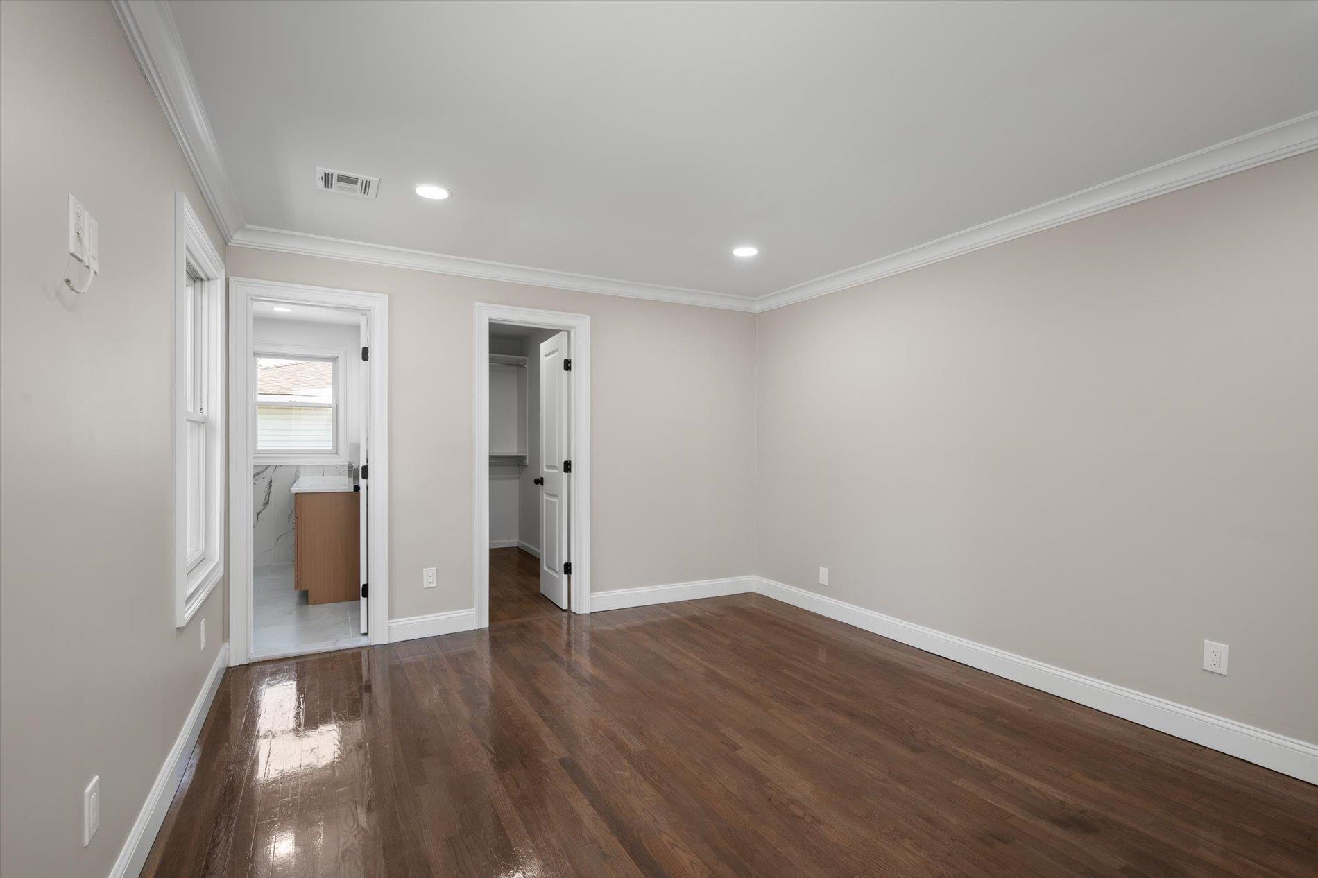 Massapequa Park, New York, 11762, United States, 5 Bedrooms Bedrooms, ,4 BathroomsBathrooms,Residential,For Sale,1903014
