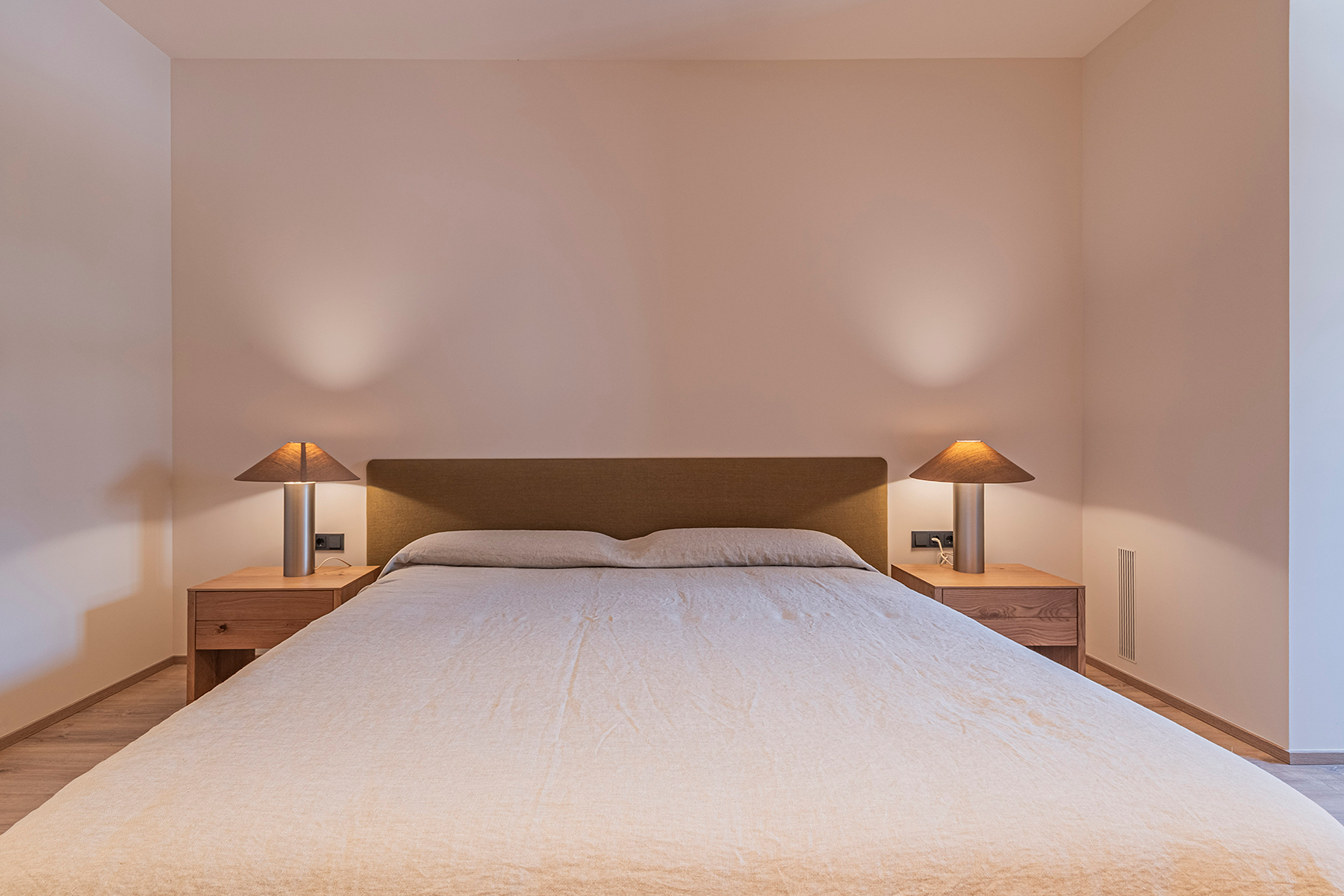  Modernist flat in Eixample with premium finishes in the Quadrat d