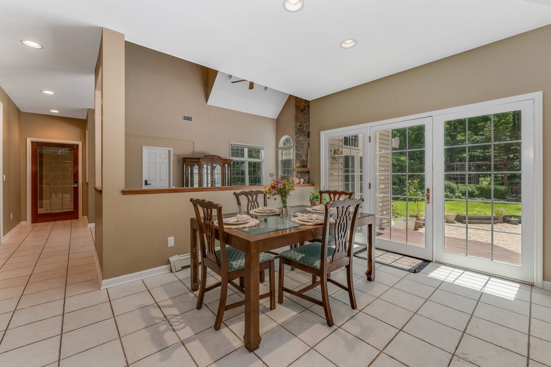  Custom Colonial Designed for Both Everyday Living and Grand-Scale Entertaining - 物件實景