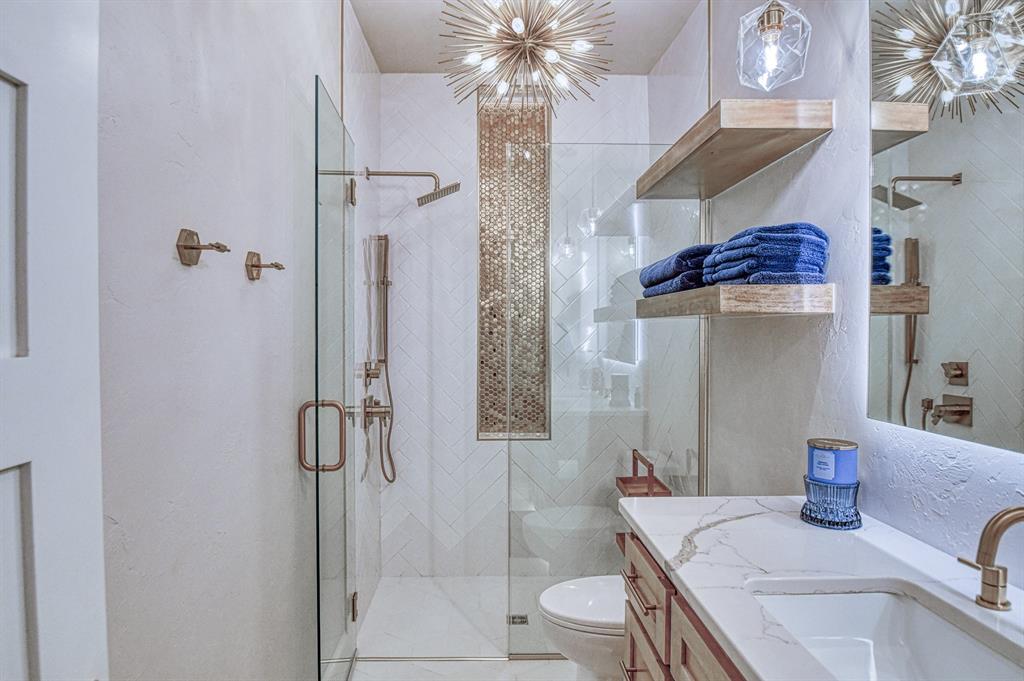 Amber, Oklahoma, 73004, United States, 6 Bedrooms Bedrooms, ,4 BathroomsBathrooms,Residential,For Sale,1984407