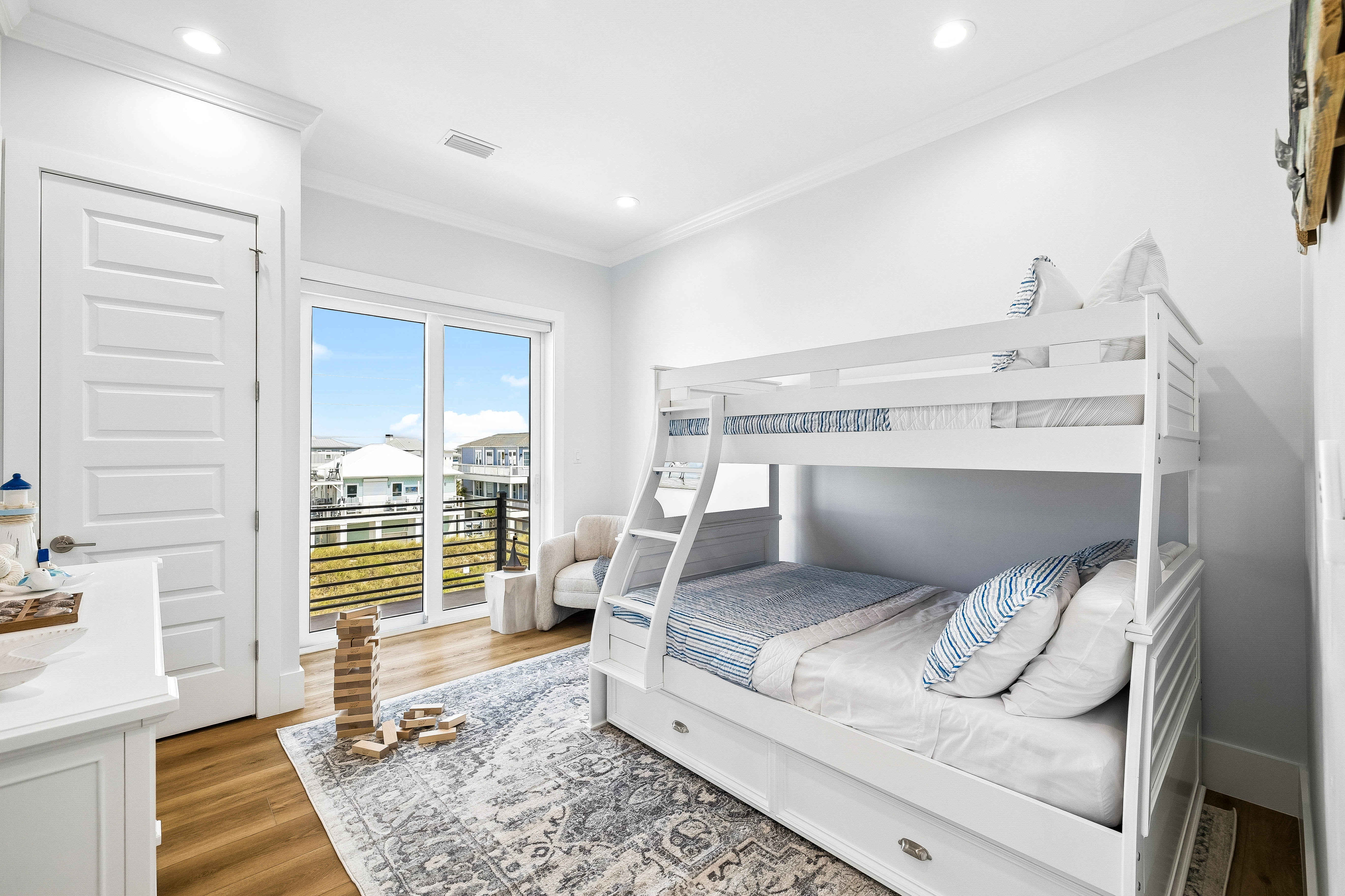  A New Benchmark for Luxury on Navarre Beach - 物件實景