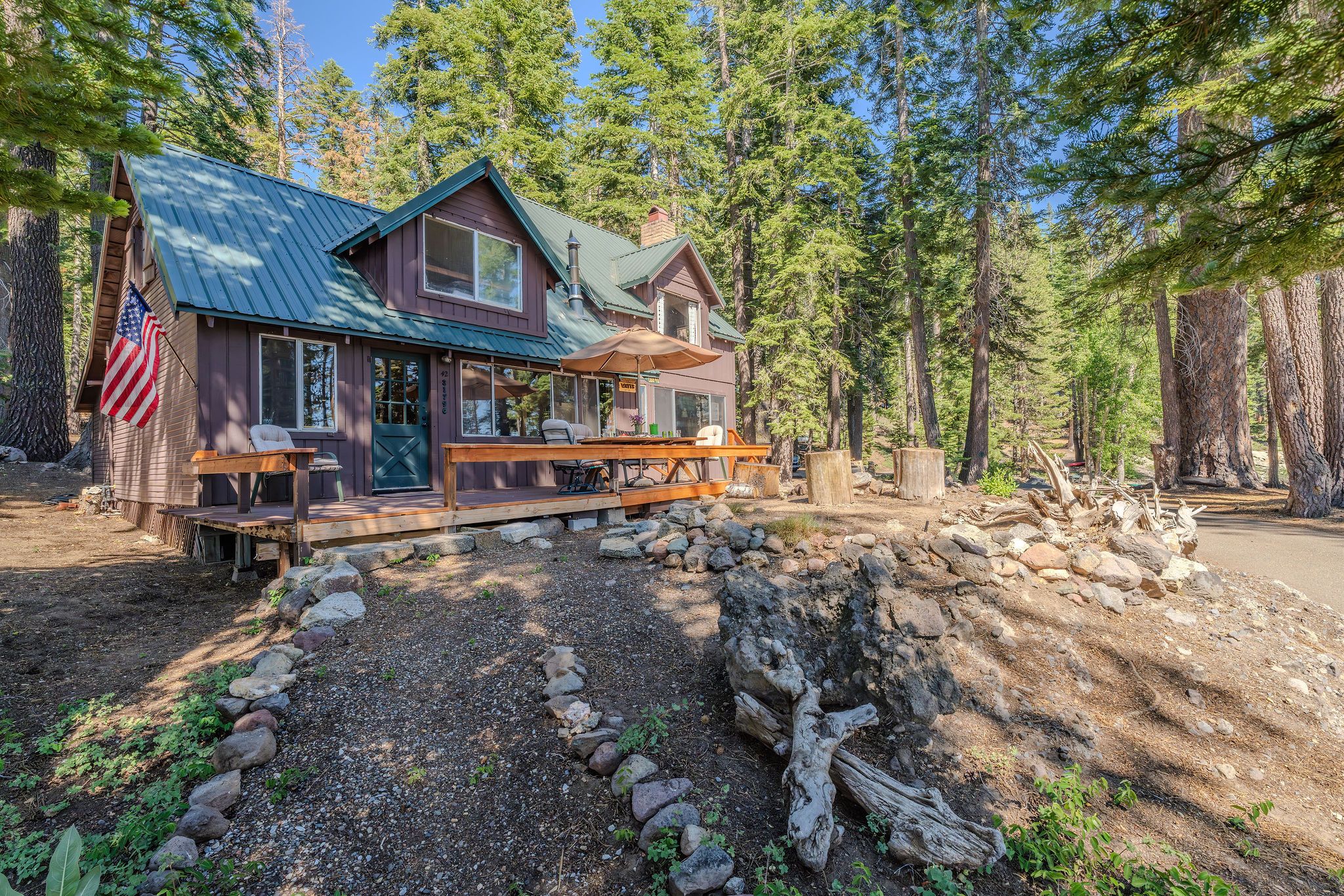  A Rare Opportunity to Own One of Silver Lake’s Best-Located Cabins - 物件實景