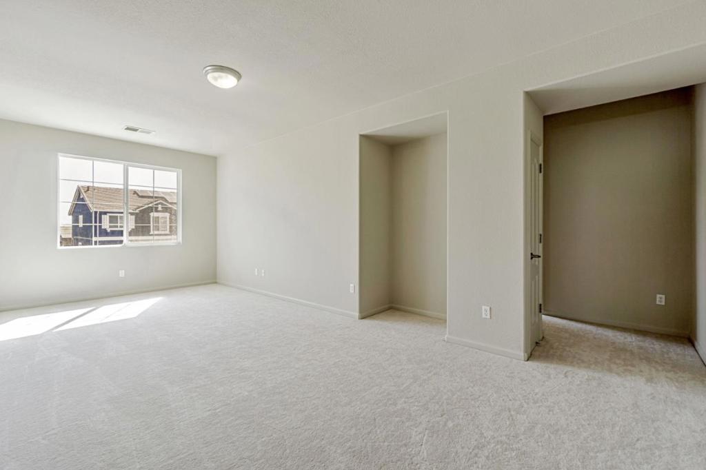 Pittsburg, California, 94565, United States, 6 Bedrooms Bedrooms, ,5 BathroomsBathrooms,Residential,For Sale,1791756