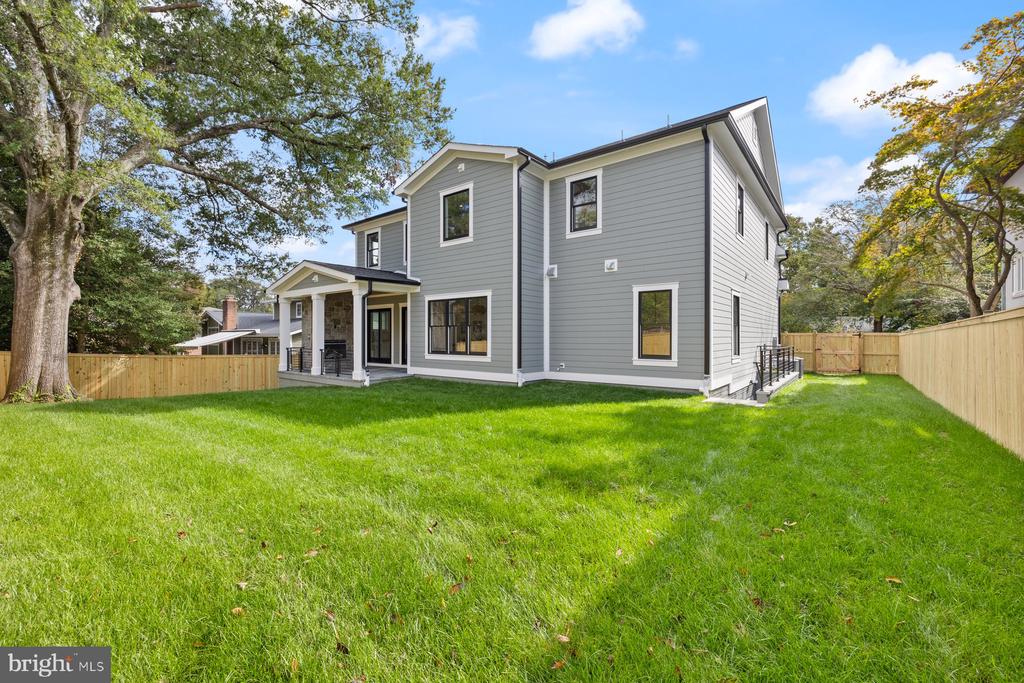 Chevy Chase, Maryland, 20815, United States, 6 Bedrooms Bedrooms, ,7 BathroomsBathrooms,Residential,For Sale,1976530