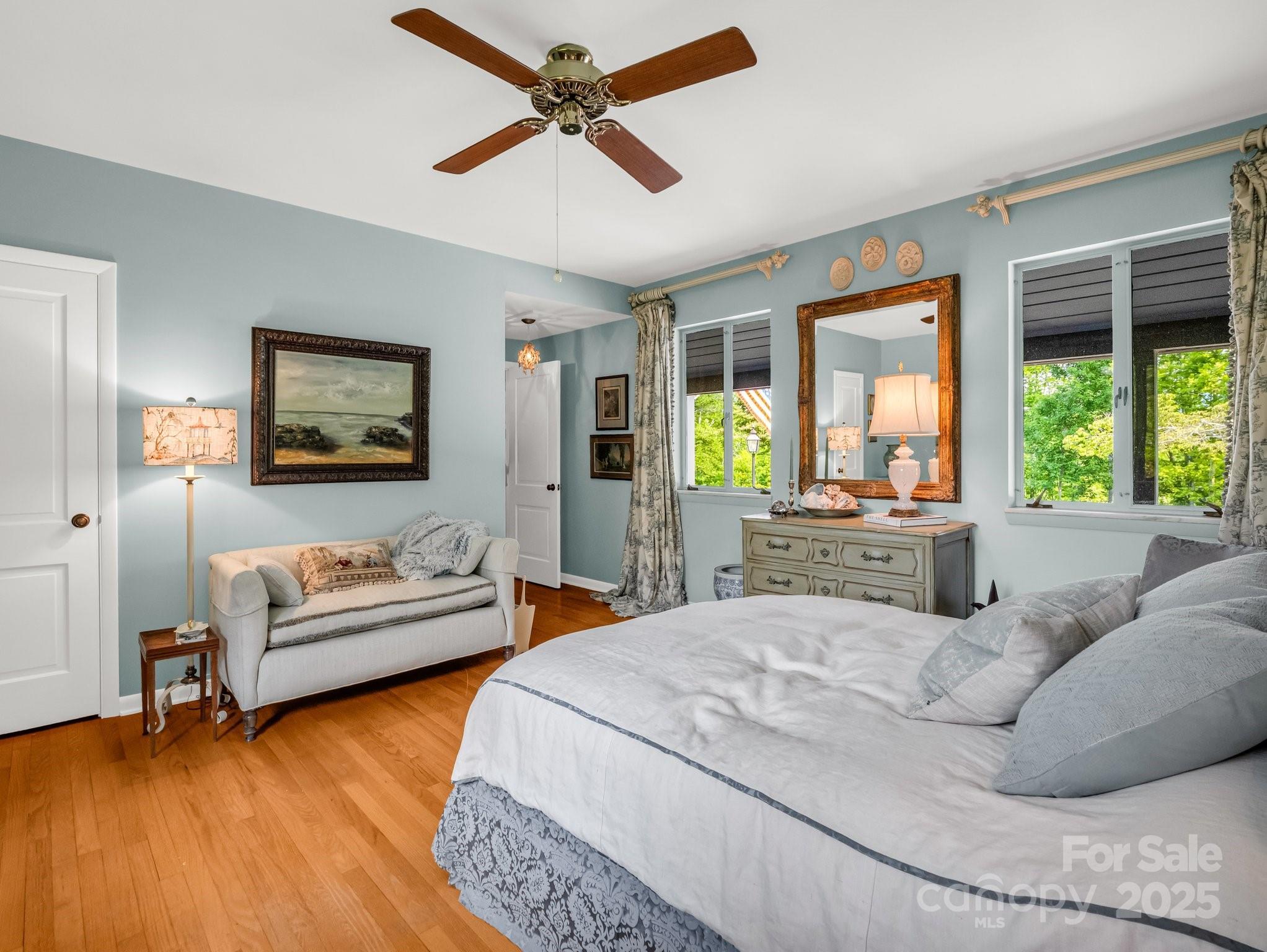Landrum, South Carolina, 29356, United States, 3 Bedrooms Bedrooms, ,5 BathroomsBathrooms,Residential,For Sale,1847150