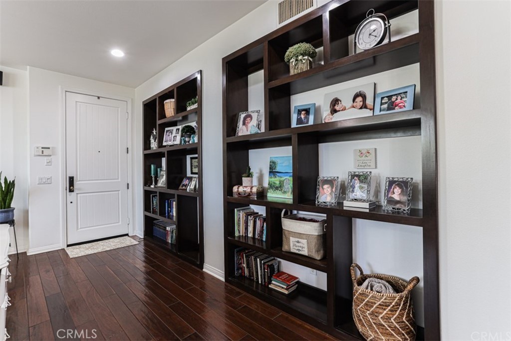 3259 S Edenglen Avenue 1, Ontario, California, 91761, United States, 2 Bedrooms Bedrooms, ,2 BathroomsBathrooms,Residential,For Sale,3259 S Edenglen Avenue 1,1562202