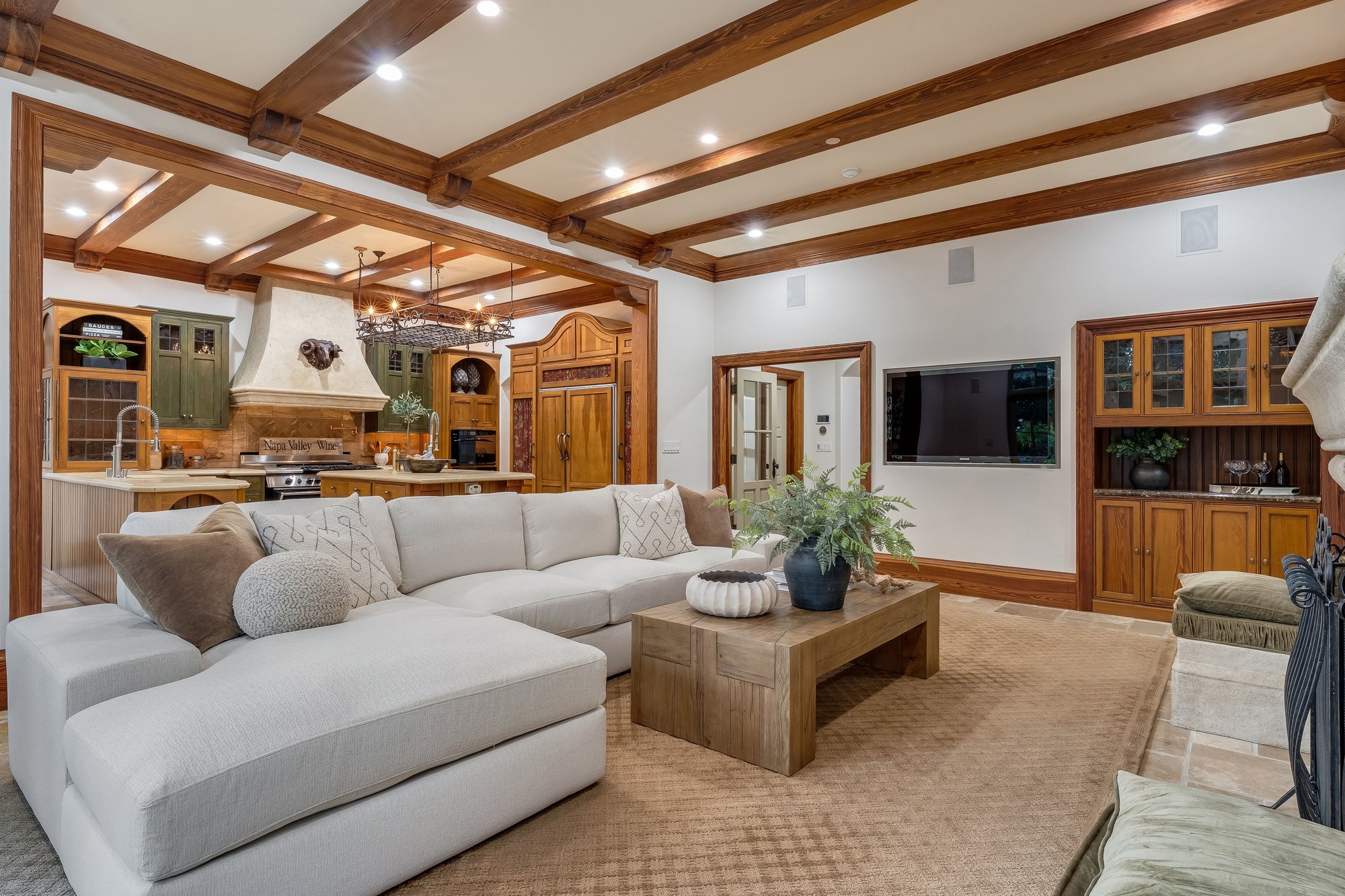  Timeless Elegance in Lower Hillsborough - 物件實景