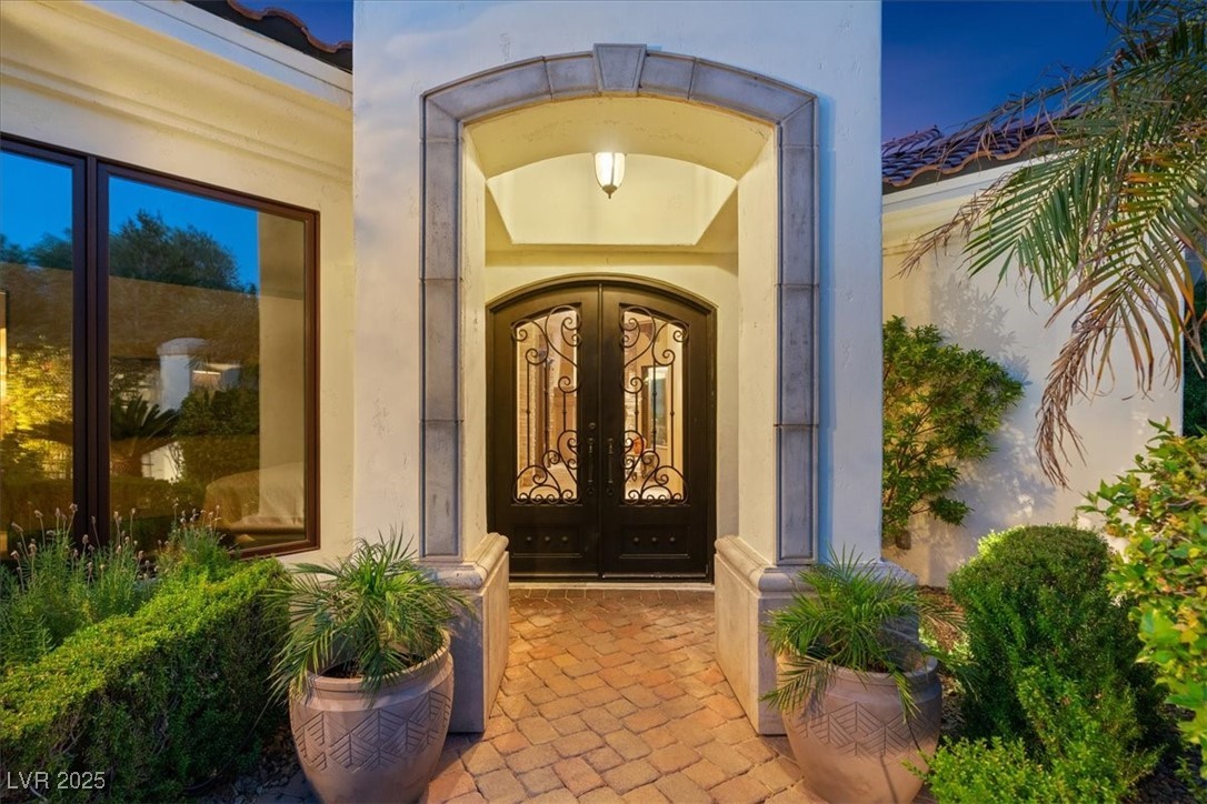 Henderson, Nevada, 89011, United States, 3 Bedrooms Bedrooms, ,4 BathroomsBathrooms,Residential,For Sale,2002027