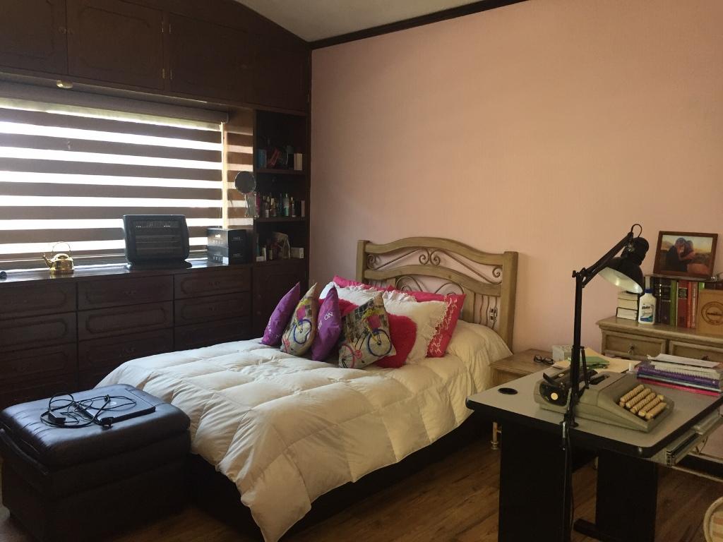 Paseo de Santa Ana, Metepec, Estado de México, 52172, Mexico, 3 Bedrooms Bedrooms, ,3 BathroomsBathrooms,Residential,For Sale,Paseo de Santa Ana,1549334