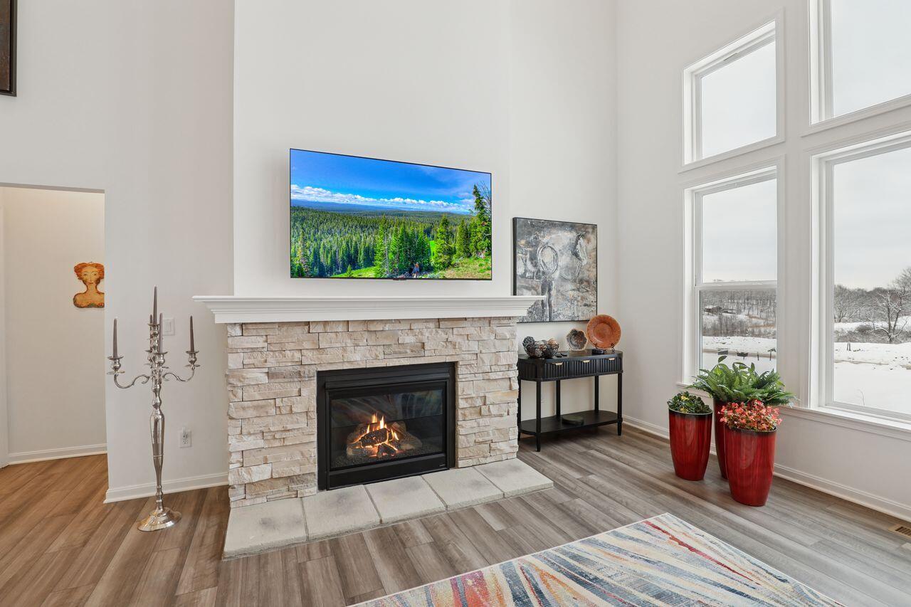 Covington, Kentucky, 41017, United States, 3 Bedrooms Bedrooms, ,3 BathroomsBathrooms,Residential,For Sale,2002248