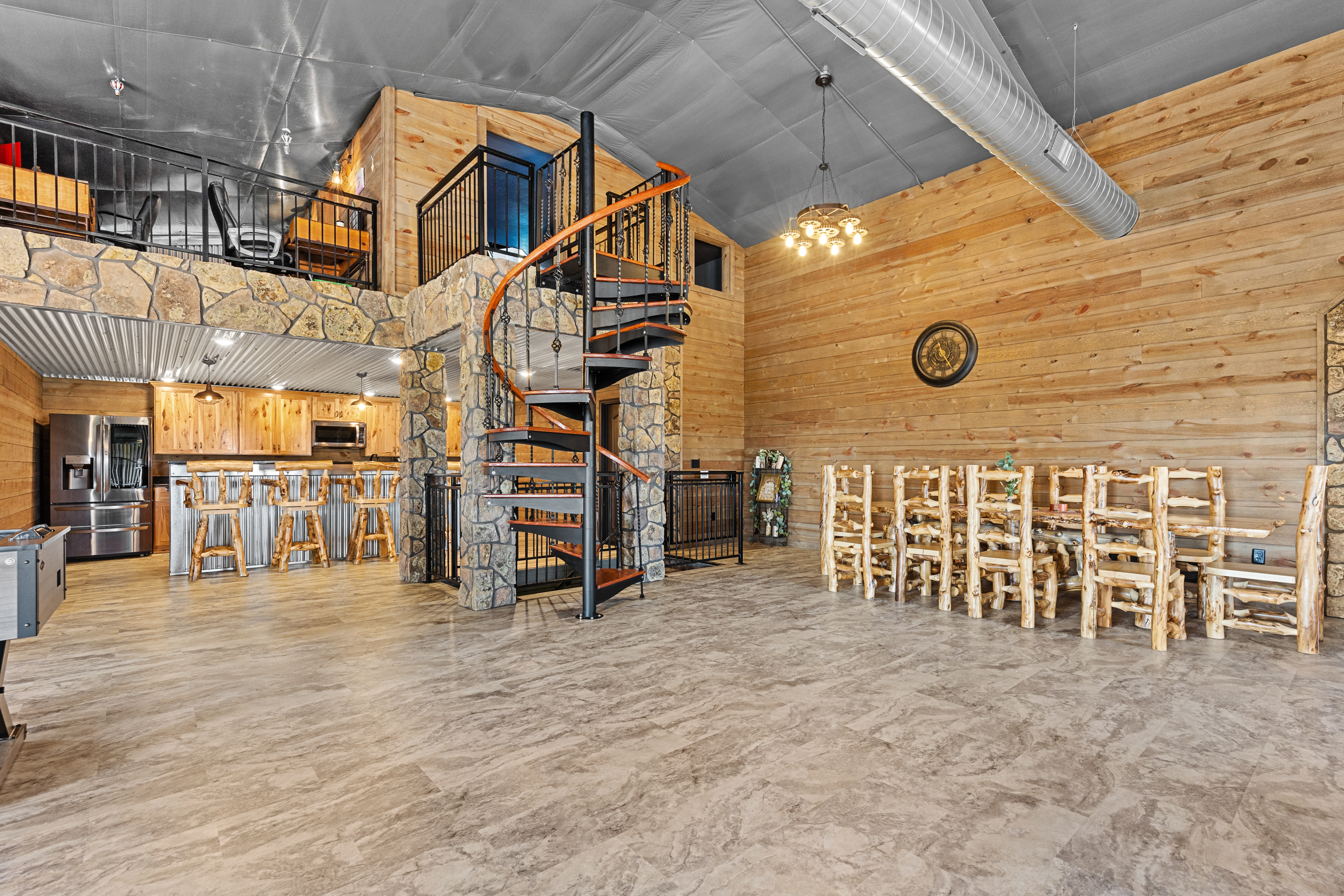 Hot Springs, South Dakota, 57747, United States, 6 Bedrooms Bedrooms, ,6 BathroomsBathrooms,Residential,For Sale,1978039