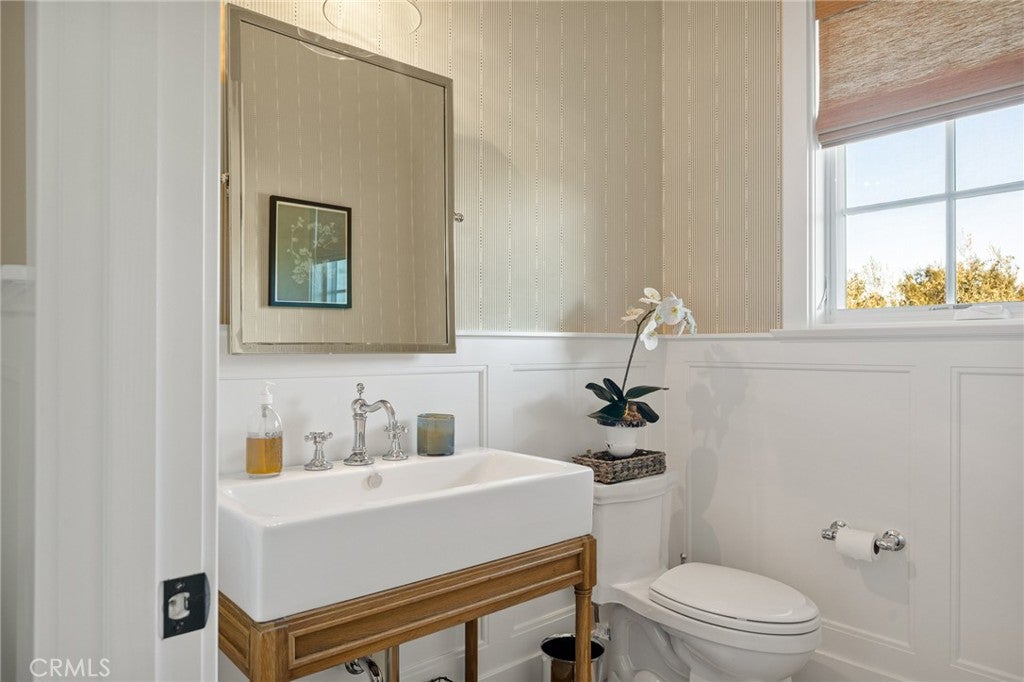 Redlands, California, 92373, United States, 5 Bedrooms Bedrooms, ,6 BathroomsBathrooms,Residential,For Sale,1984155