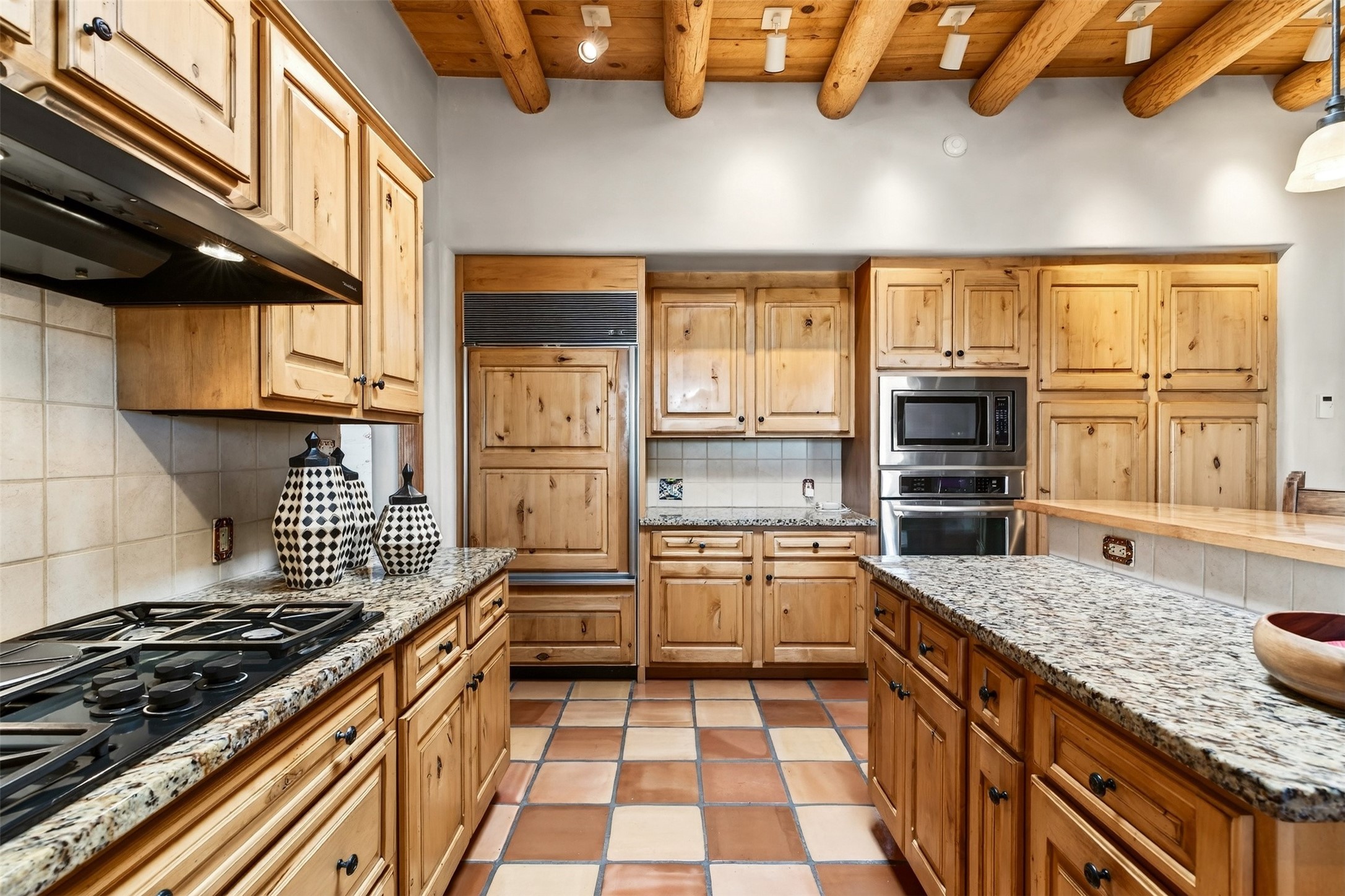  8 Ridgetop Circle - 物件實景