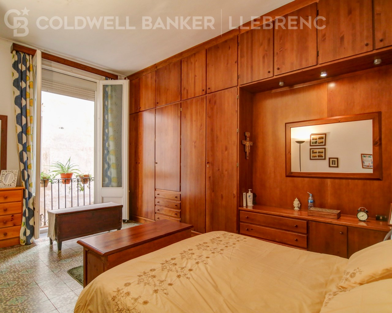 Barcelona, Catalonia, ES, 4 Bedrooms Bedrooms, ,1 BathroomBathrooms,Residential,For Sale,1622772