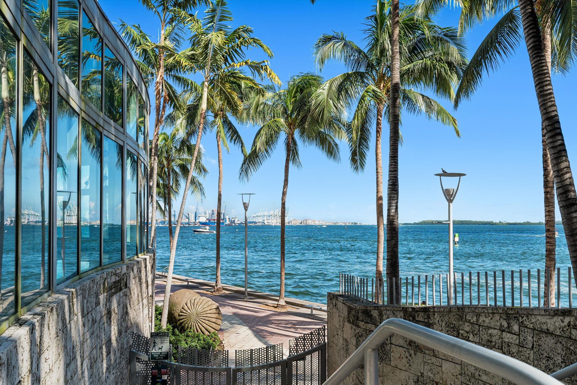  325 S Biscayne Blvd, Miami, FL, 33131 - 物件實景