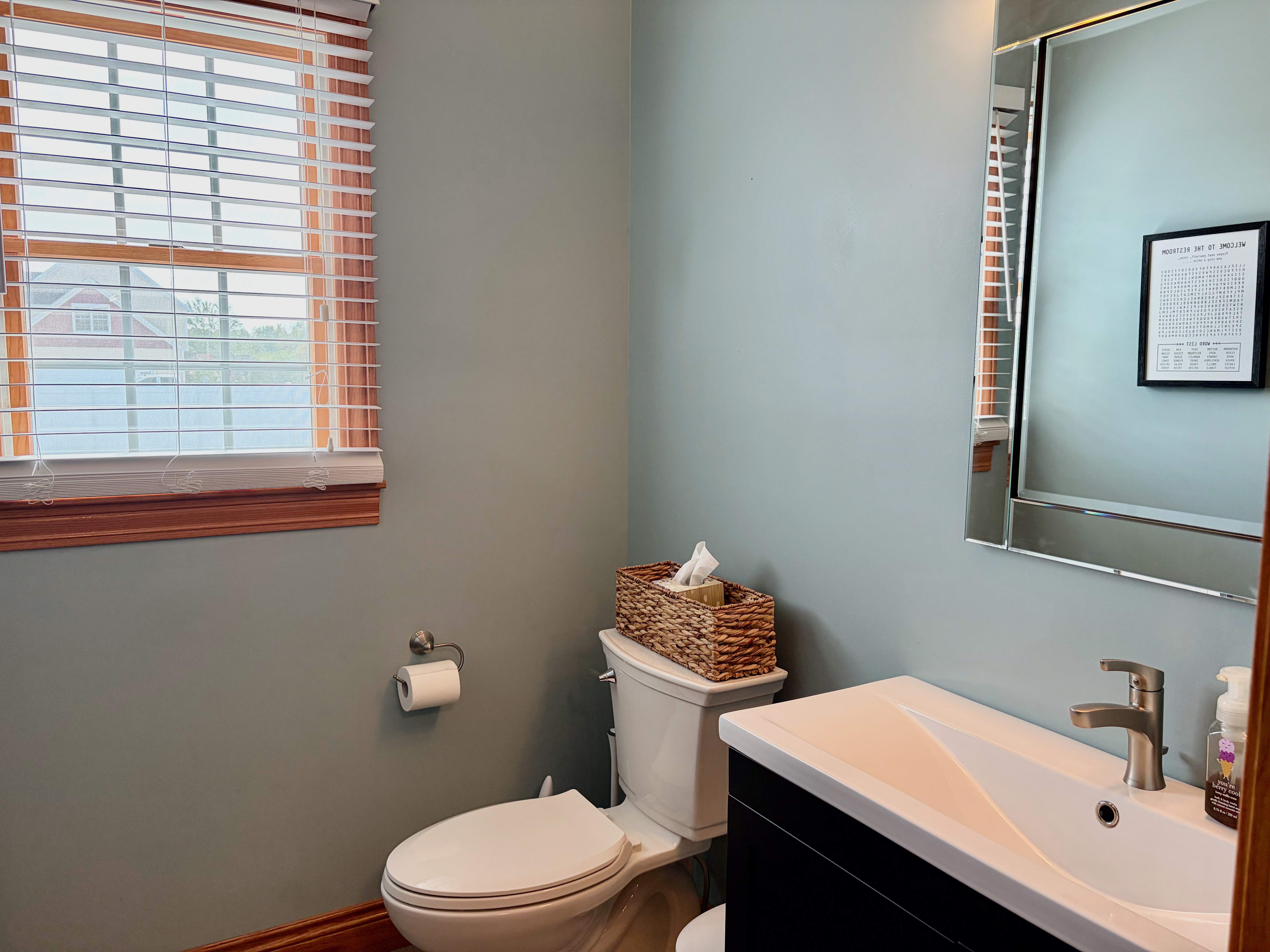 Effingham, Illinois, 62401, United States, 5 Bedrooms Bedrooms, ,5 BathroomsBathrooms,Residential,For Sale,1981428