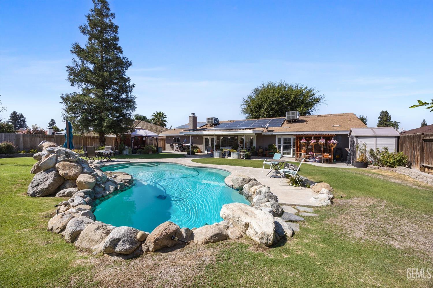 Bakersfield, California, 93308, United States, 4 Bedrooms Bedrooms, ,3 BathroomsBathrooms,Residential,For Sale,1989442