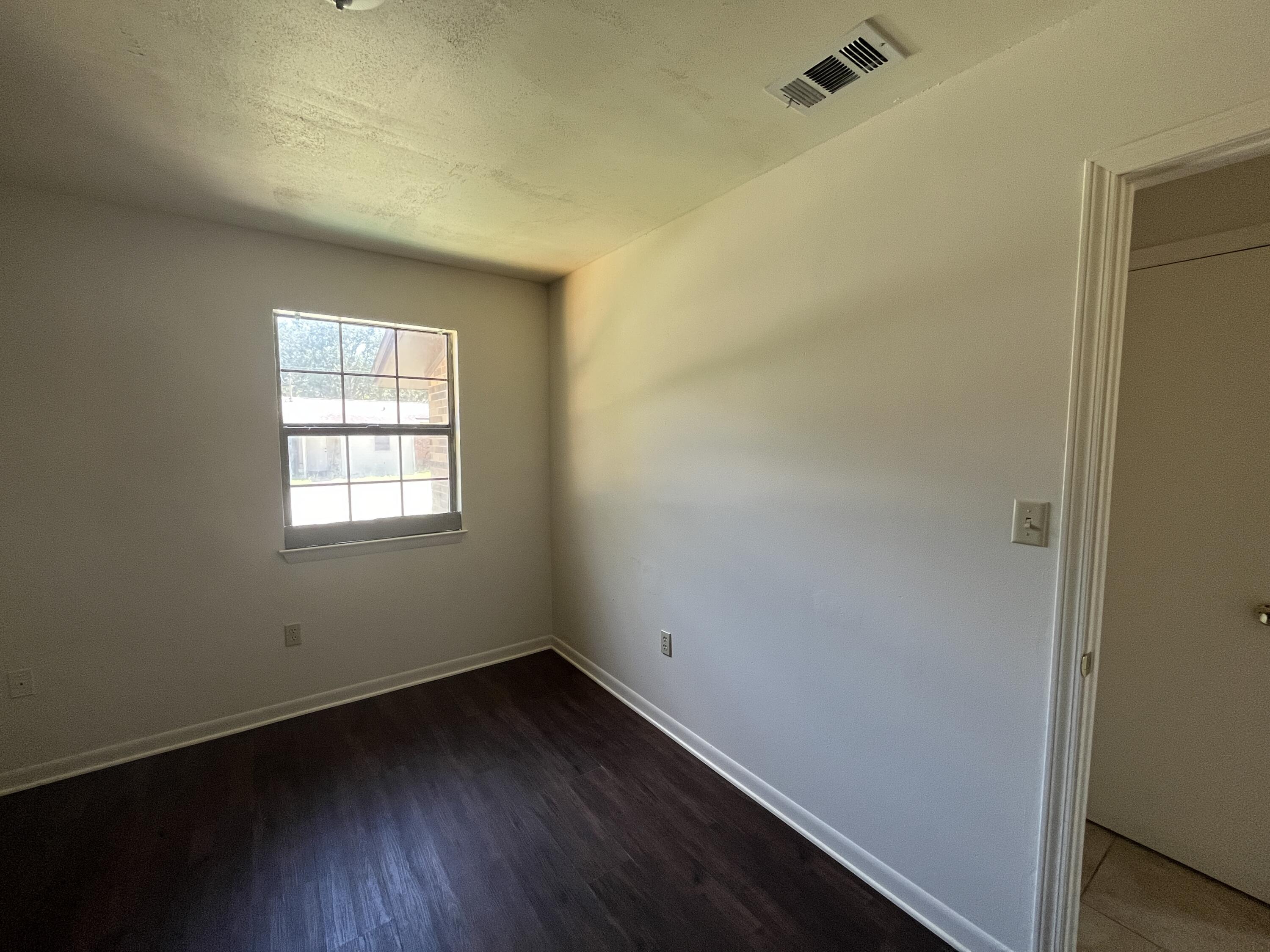 Fort Walton Beach, Florida, 32547, United States, 8 Bedrooms Bedrooms, ,4 BathroomsBathrooms,Residential,For Sale,1821326