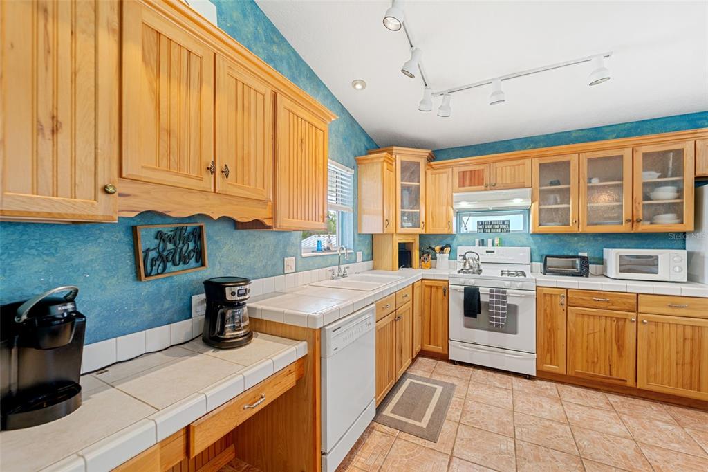 Crystal River, Florida, 34429, United States, 2 Bedrooms Bedrooms, ,2 BathroomsBathrooms,Residential,For Sale,1942940