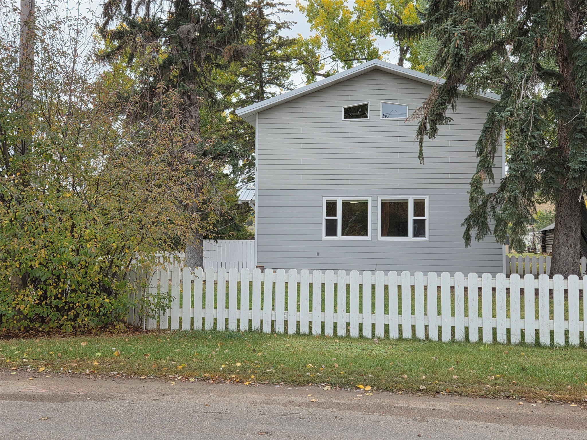 Great Falls, Montana, 59404, United States, 5 Bedrooms Bedrooms, ,3 BathroomsBathrooms,Residential,For Sale,1984252