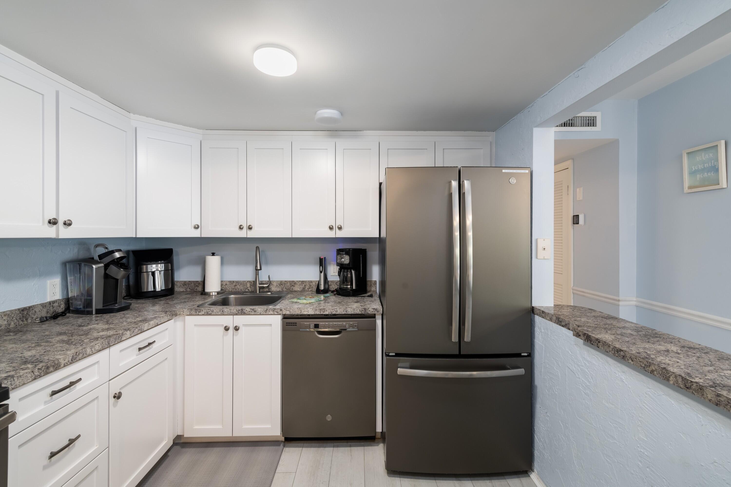 MARATHON, Florida, 33050, United States, 2 Bedrooms Bedrooms, ,2 BathroomsBathrooms,Residential,For Sale,1827608