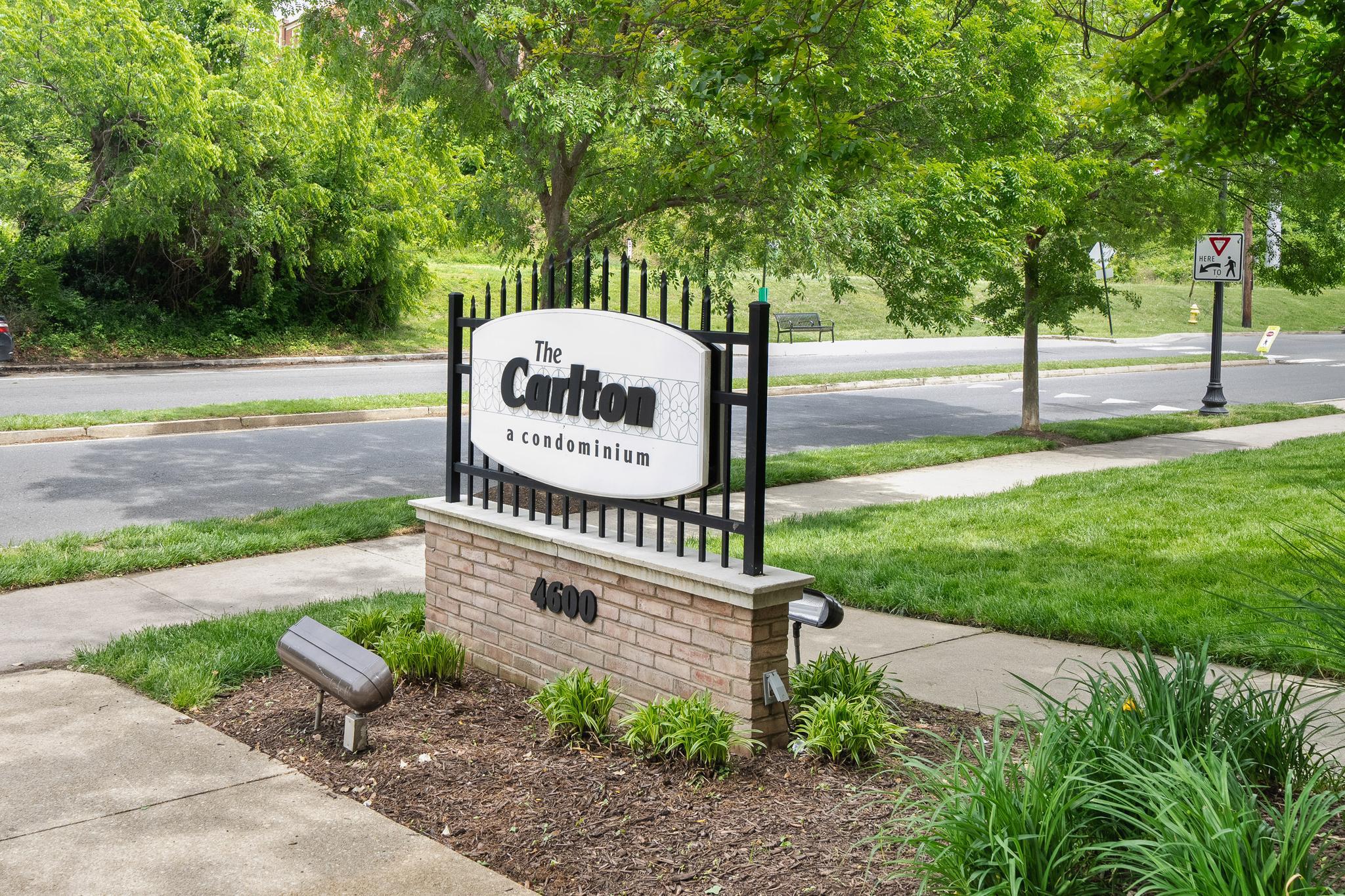  4600 S Four Mile Run Drive, Arlington, VA, 22204 - 物件實景