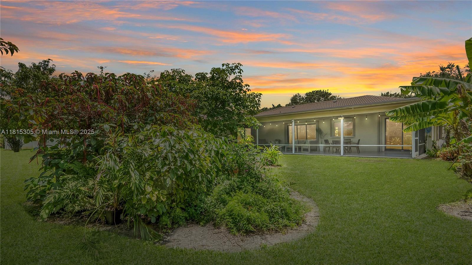 Coral Springs, Florida, 33071, United States, 3 Bedrooms Bedrooms, ,2 BathroomsBathrooms,Residential,For Sale,1857646