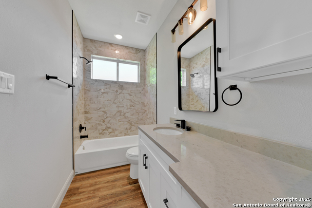 Castroville, Texas, 78009, United States, 3 Bedrooms Bedrooms, ,3 BathroomsBathrooms,Residential,For Sale,1926550