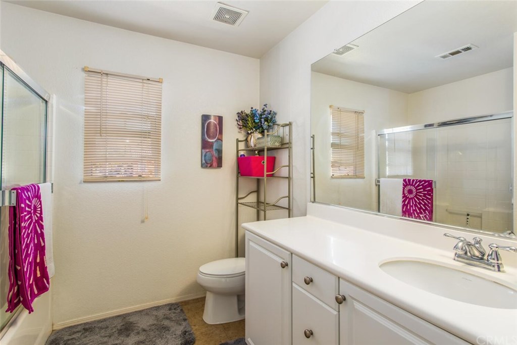 Mentone, California, 92359, United States, 3 Bedrooms Bedrooms, ,3 BathroomsBathrooms,Residential,For Sale,1927763