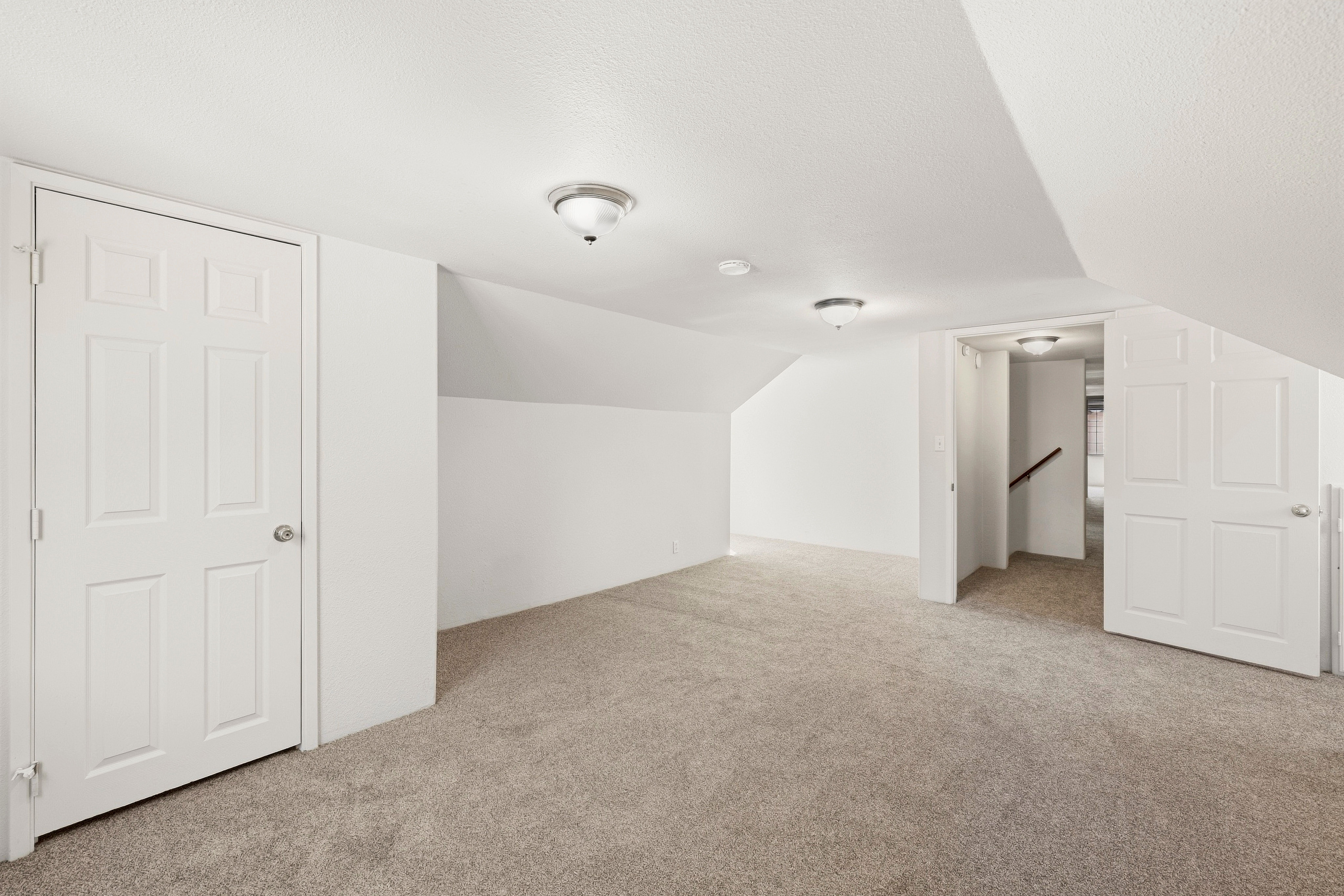  1241 Arcade Boulevard, Sacramento, CA 95815 - 物件實景