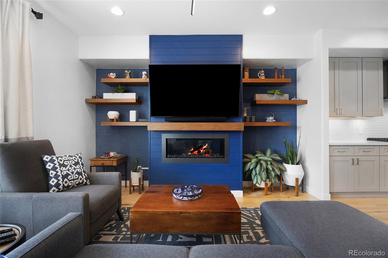 Denver, Colorado, 80211, United States, 3 Bedrooms Bedrooms, ,2 BathroomsBathrooms,Residential,For Sale,1925387