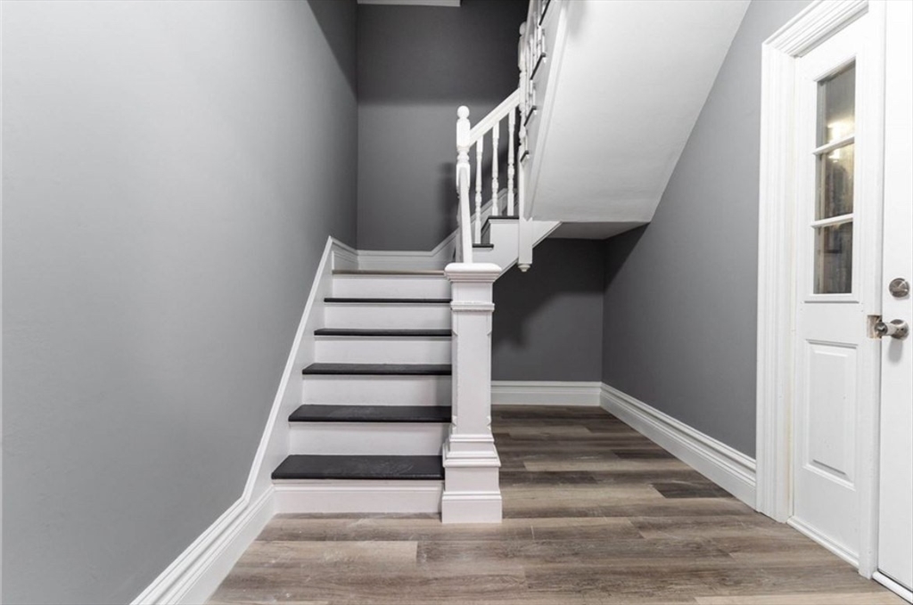 Fall River, Massachusetts, 02724, United States, 9 Bedrooms Bedrooms, ,3 BathroomsBathrooms,Residential,For Sale,1876927