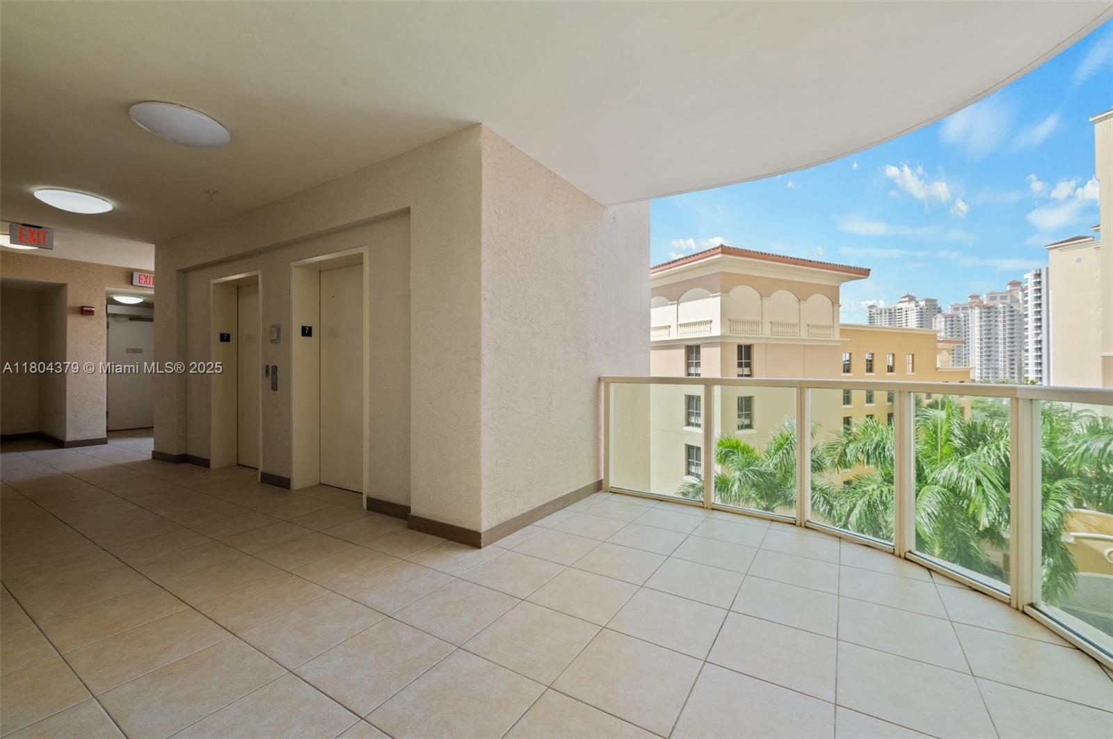 Aventura, Florida, 33180, United States, 2 Bedrooms Bedrooms, ,3 BathroomsBathrooms,Residential,For Sale,1826878