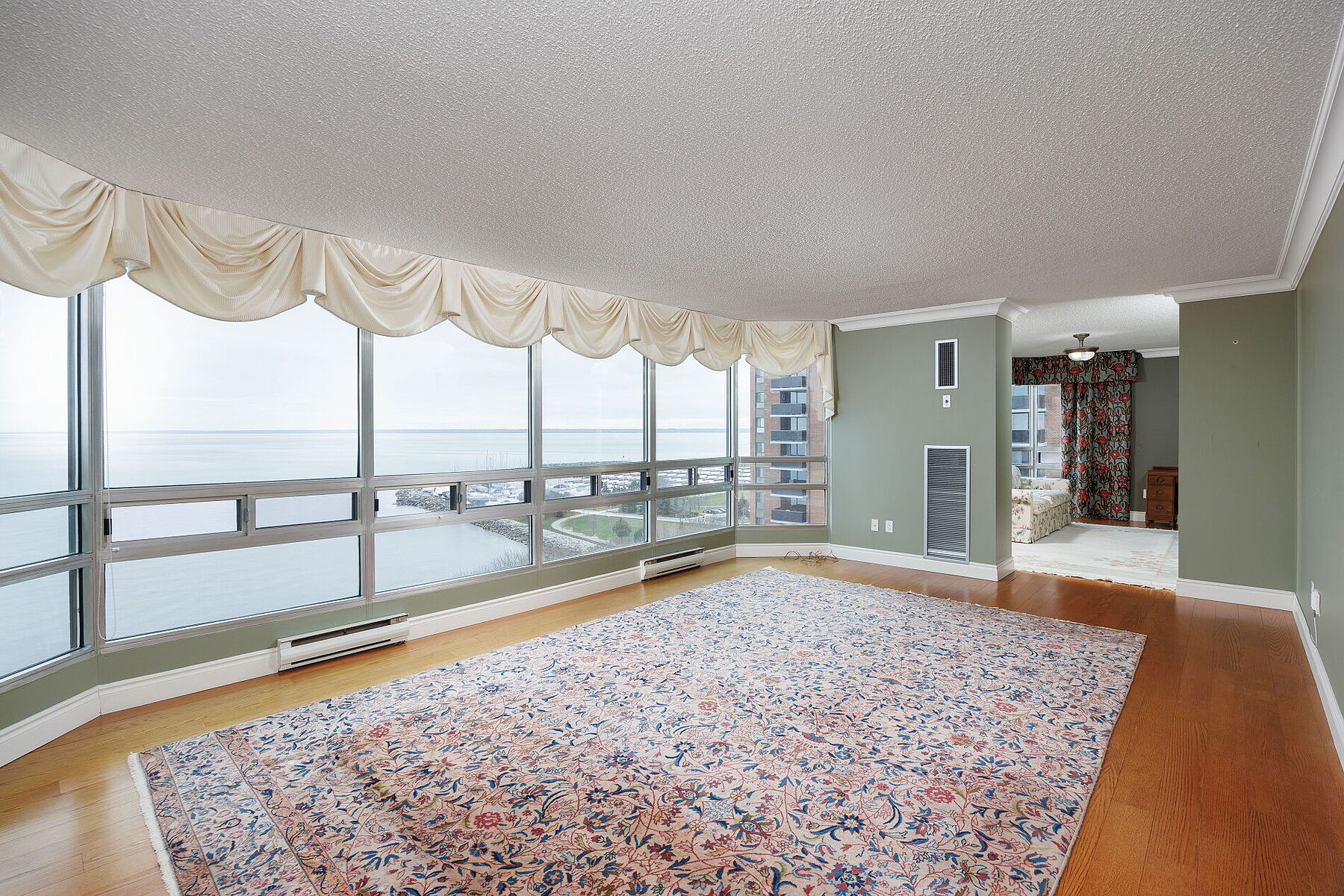  Modern Condo Living - 物件實景