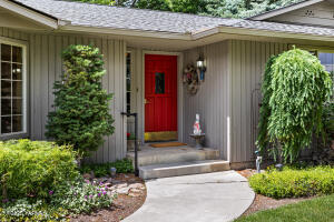 Yakima, Washington, 98903, United States, 3 Bedrooms Bedrooms, ,3 BathroomsBathrooms,Residential,For Sale,1846825