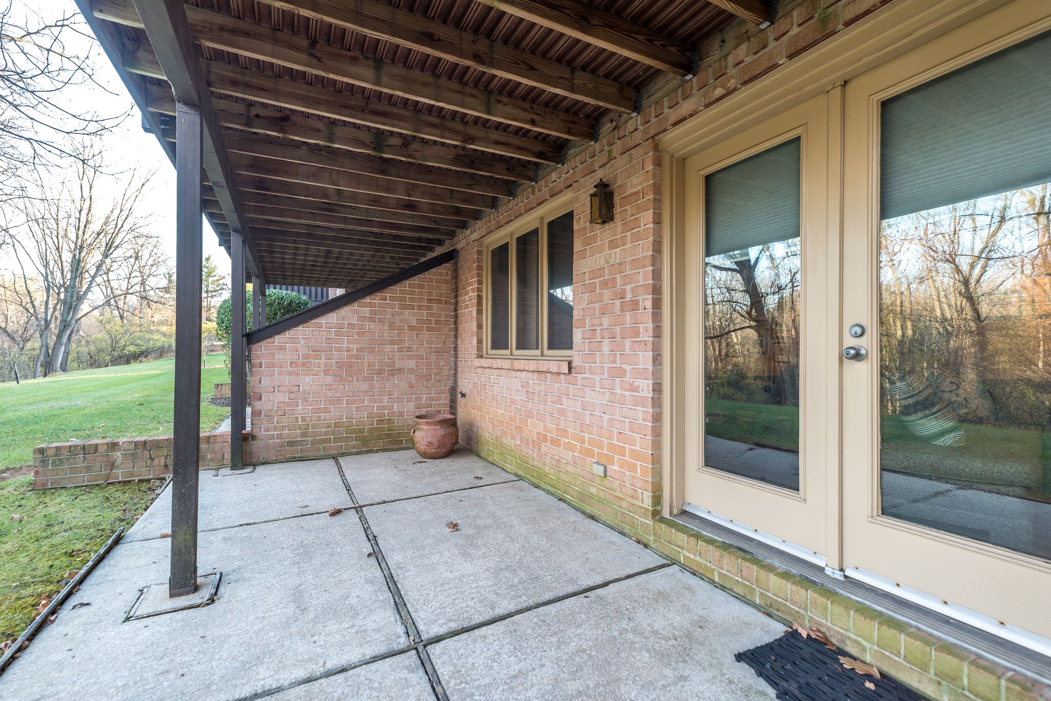 Chesterbrook, Pennsylvania, 19087, United States, 2 Bedrooms Bedrooms, ,3 BathroomsBathrooms,Residential,For Sale,1978885