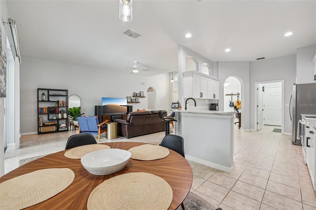 Lake Mary, Florida, 32746, United States, 3 Bedrooms Bedrooms, ,2 BathroomsBathrooms,Residential,For Sale,1976222