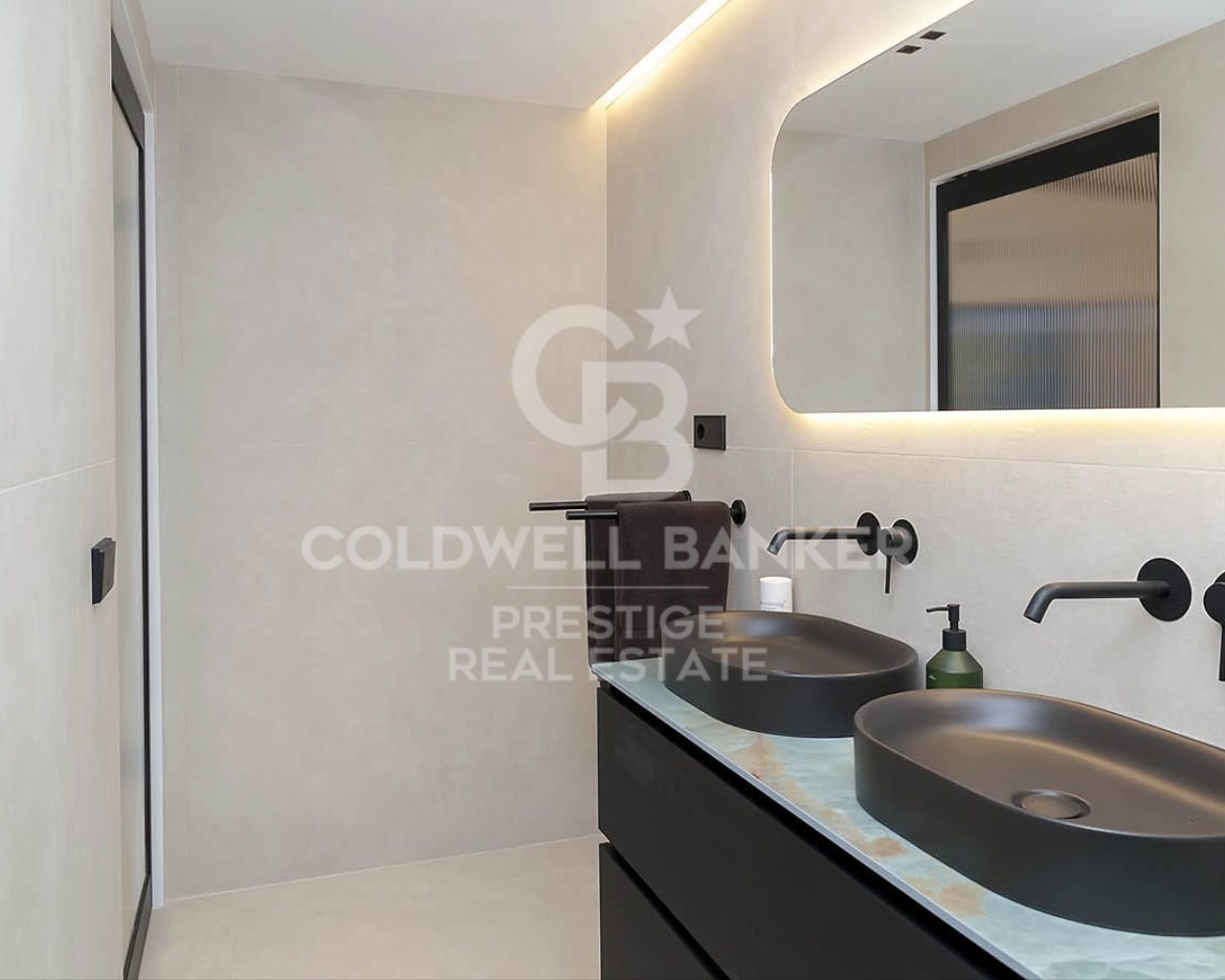 Barcelona, Catalonia, ES, 2 Bedrooms Bedrooms, ,2 BathroomsBathrooms,Residential,For Sale,1876387
