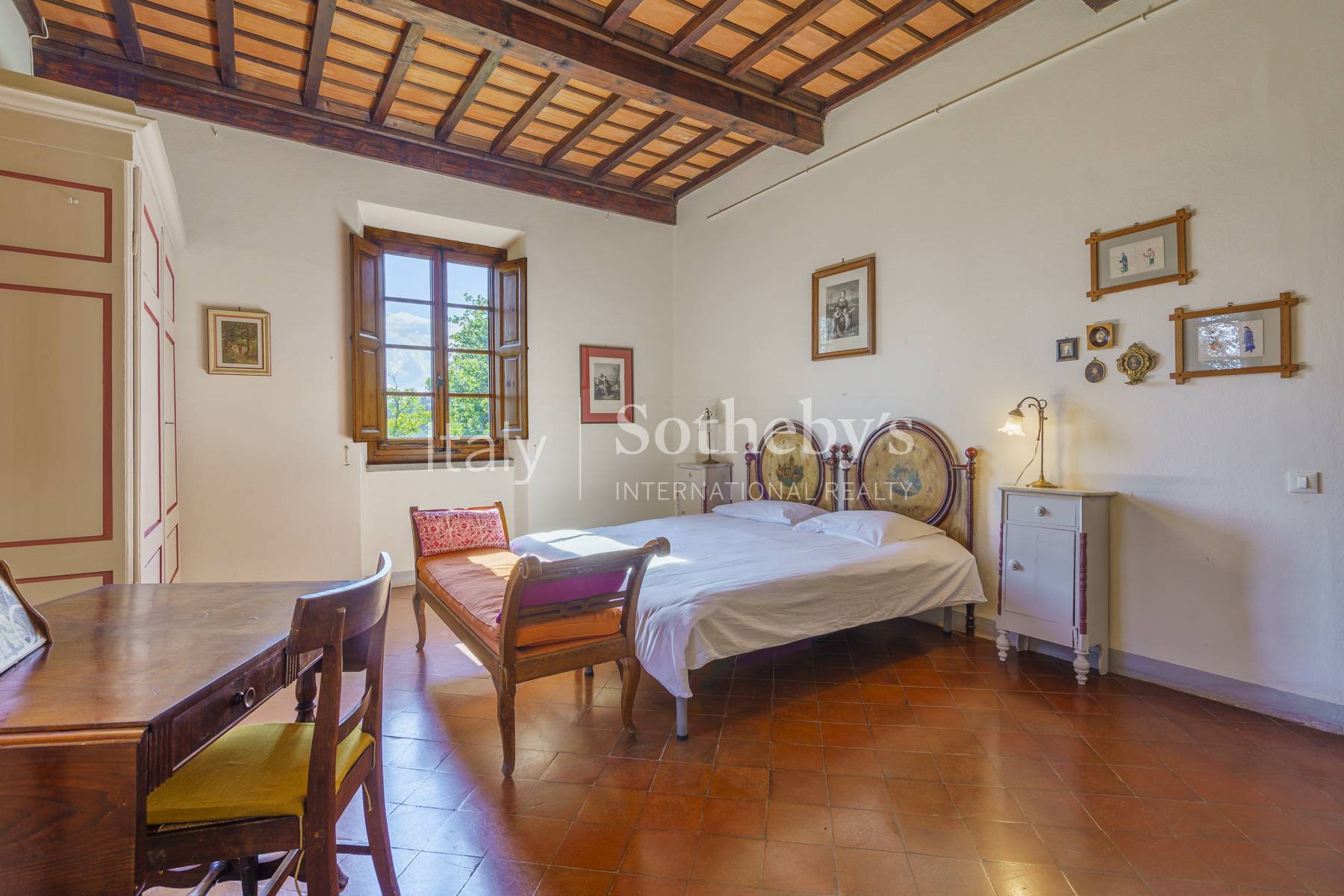  Prestigious estate with private pool - 物件實景