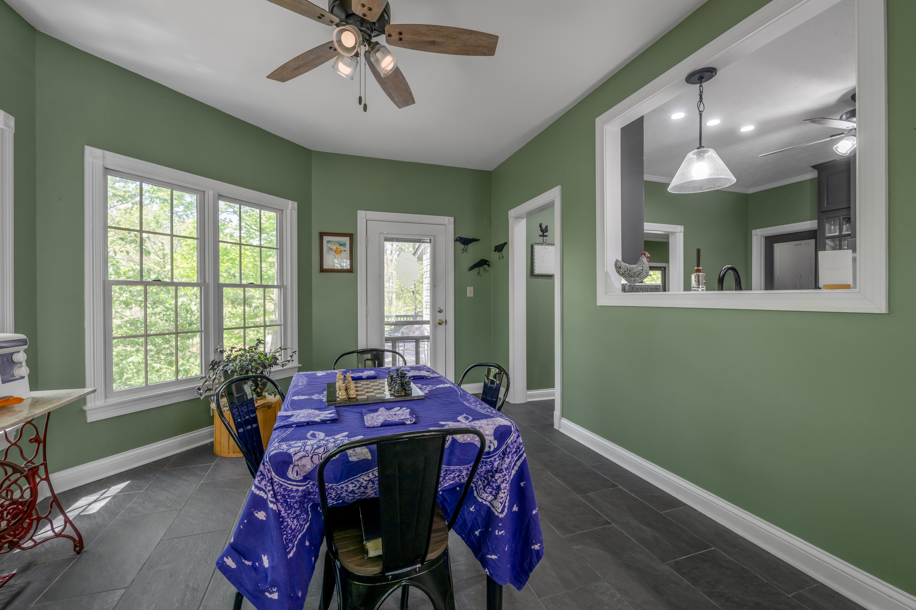  186 Hunter Drive - 物件實景