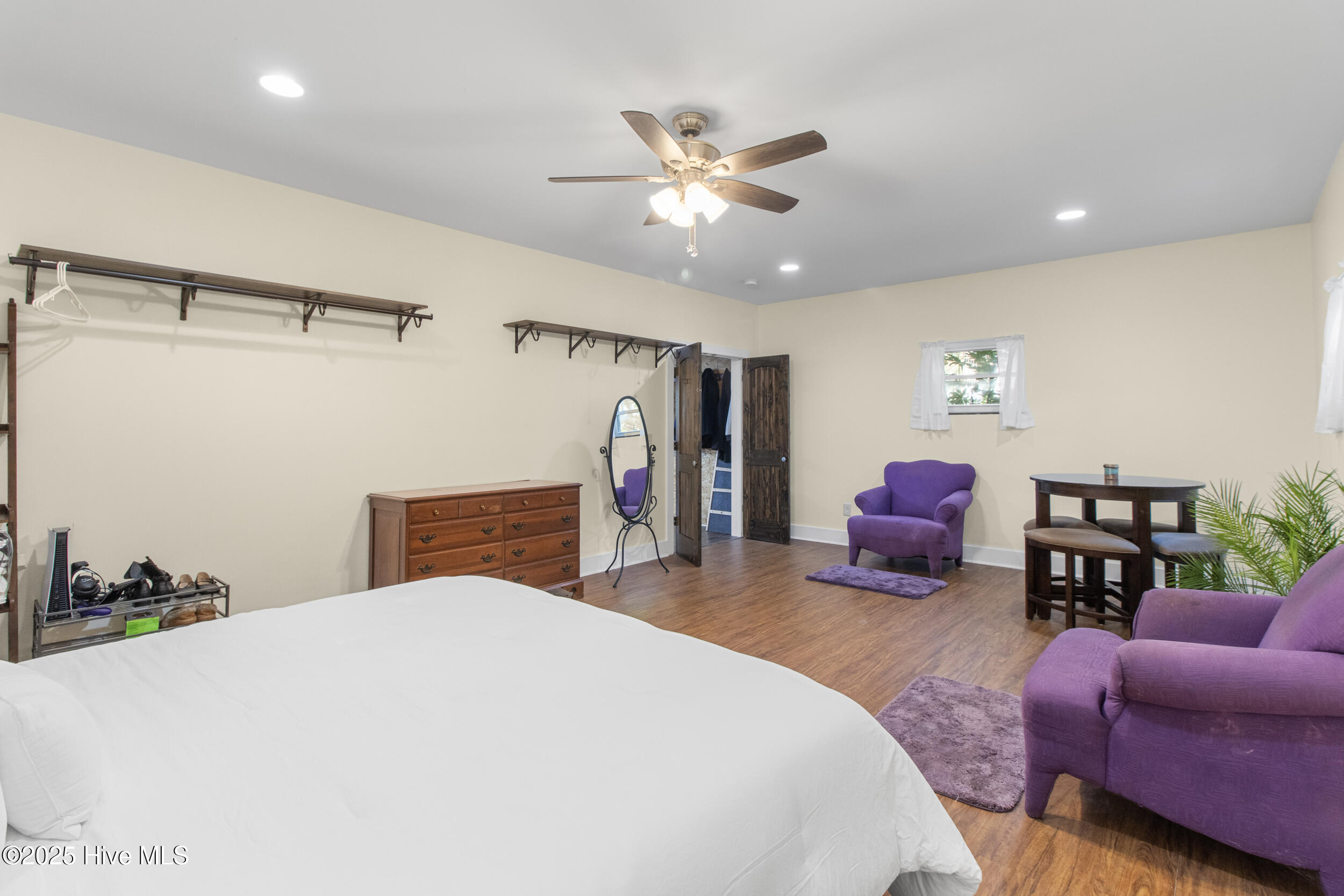 Wilmington, North Carolina, 28411, United States, 3 Bedrooms Bedrooms, ,3 BathroomsBathrooms,Residential,For Sale,1877023
