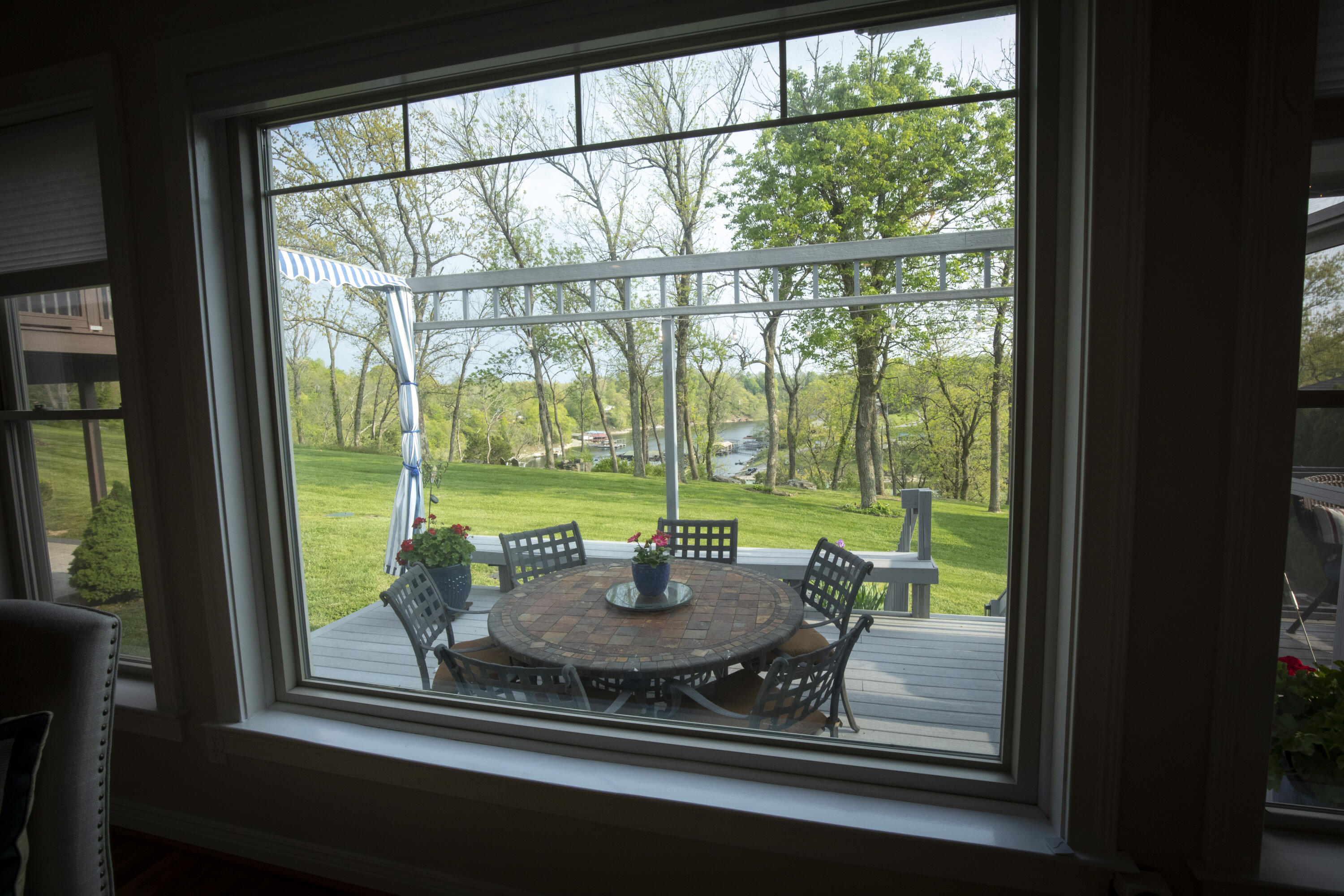 Harrodsburg, Kentucky, 40330, United States, 5 Bedrooms Bedrooms, ,4 BathroomsBathrooms,Residential,For Sale,1826729