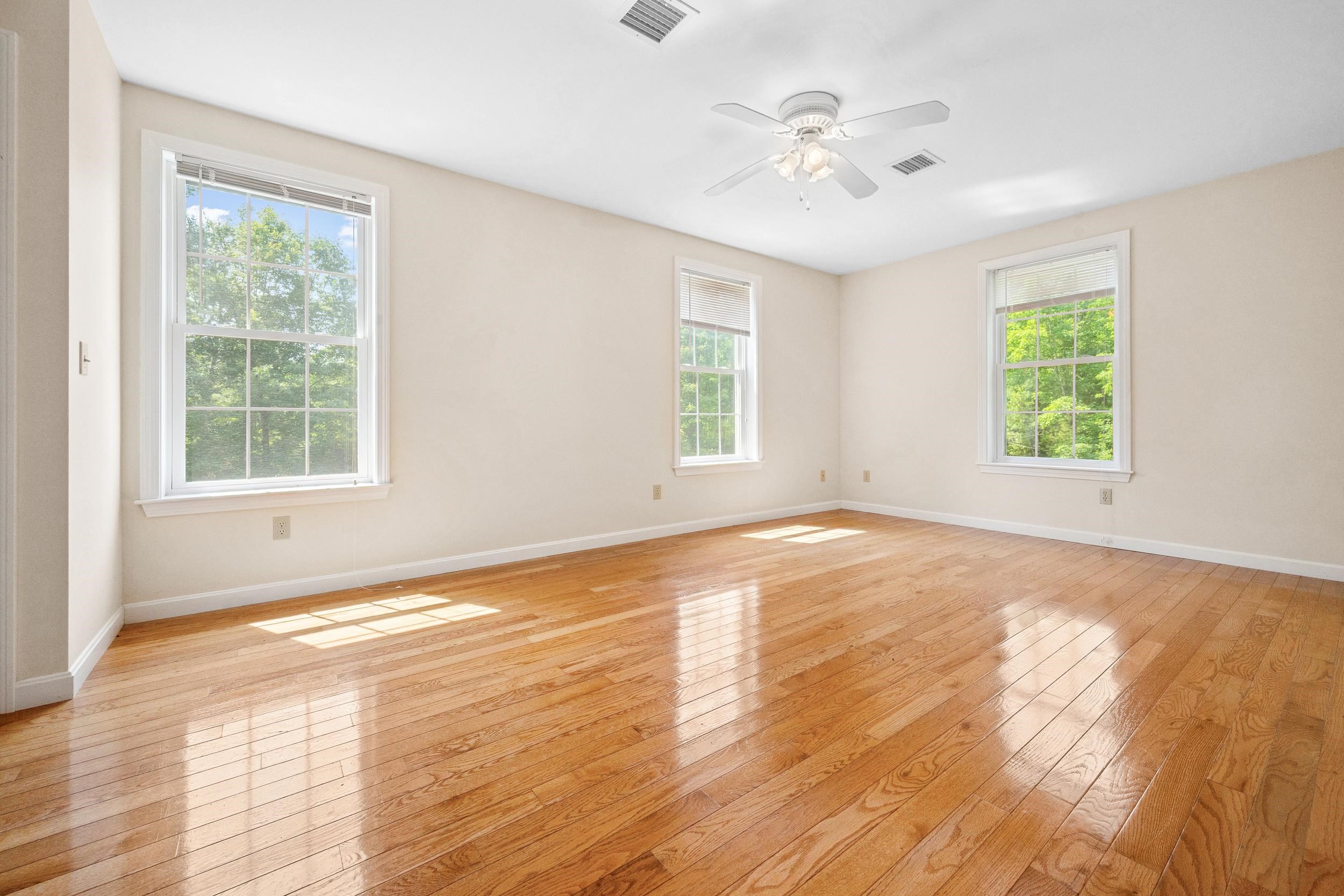 Conway, New Hampshire, 03813, United States, 3 Bedrooms Bedrooms, ,2 BathroomsBathrooms,Residential,For Sale,1906955